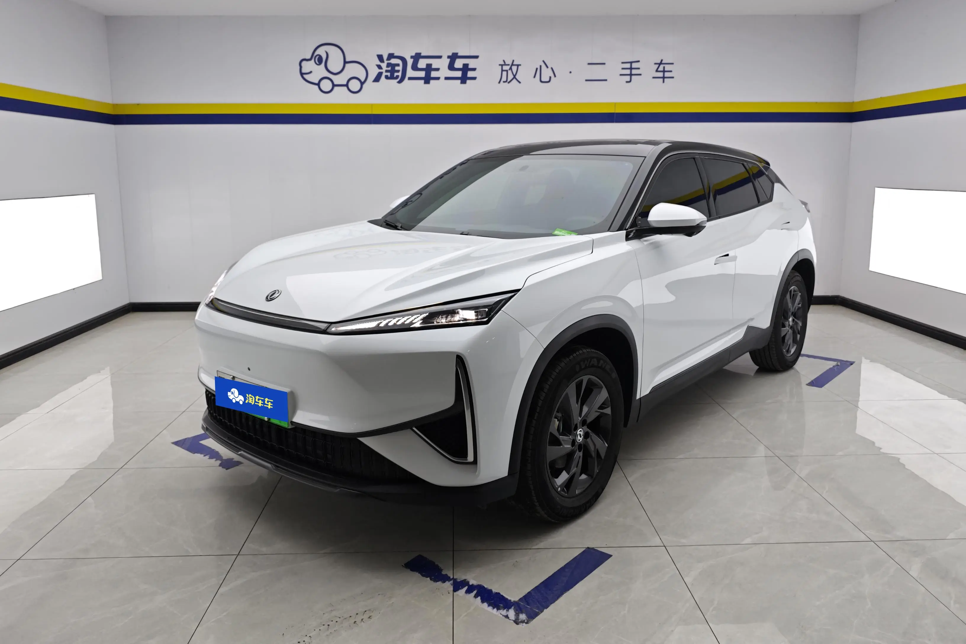 Dongfeng Fengshen L7 EV  из Китая