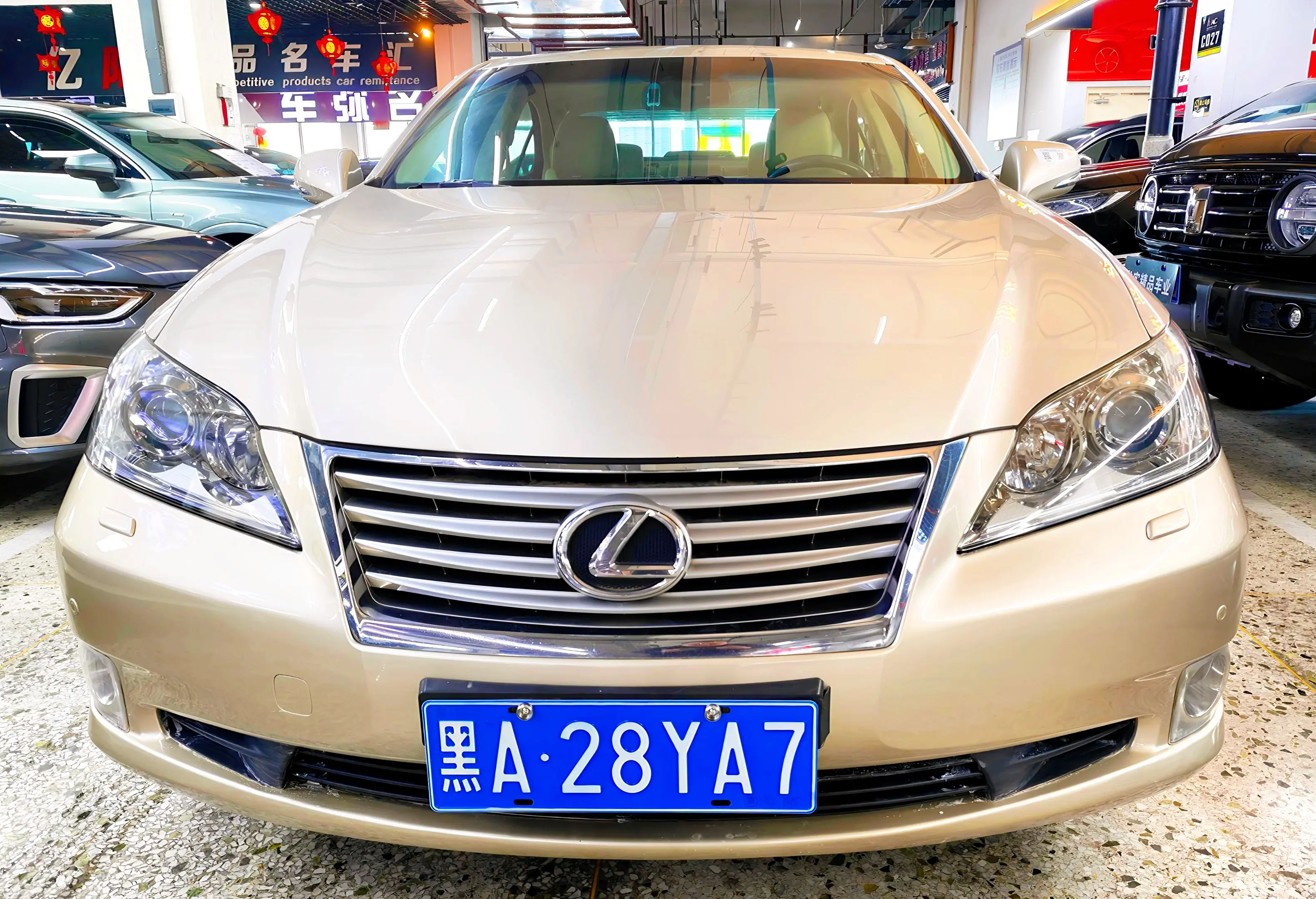 Lexus ES  из Китая