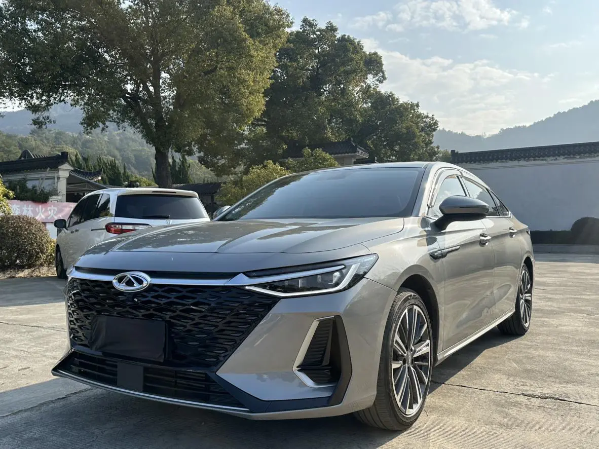 Chery Arrizo 8  из Китая