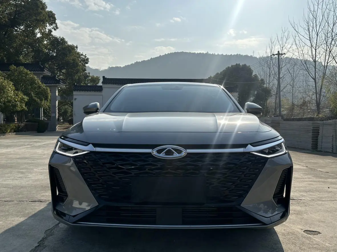 Chery Arrizo 8  из Китая