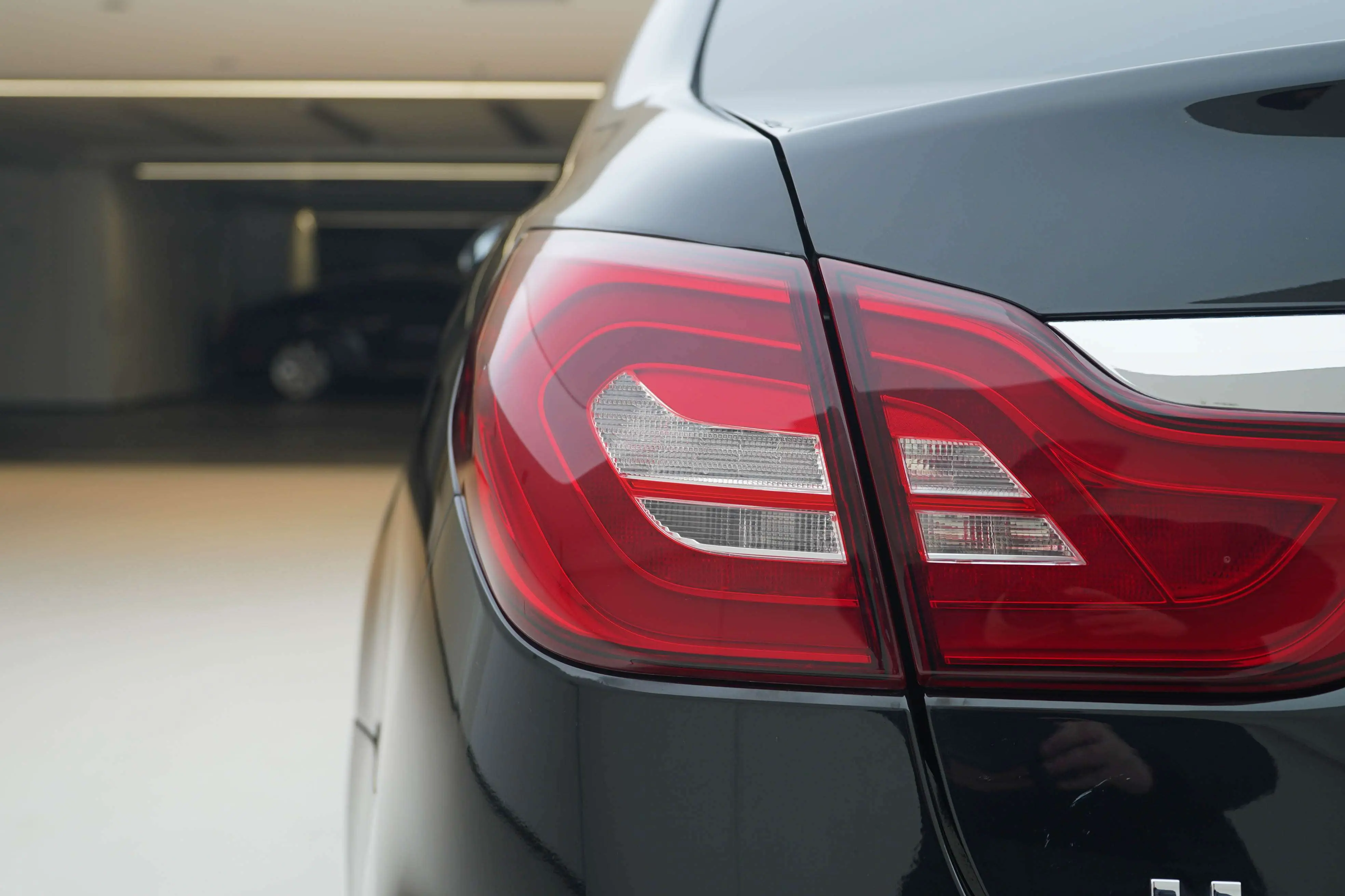 Hongqi H7  из Китая