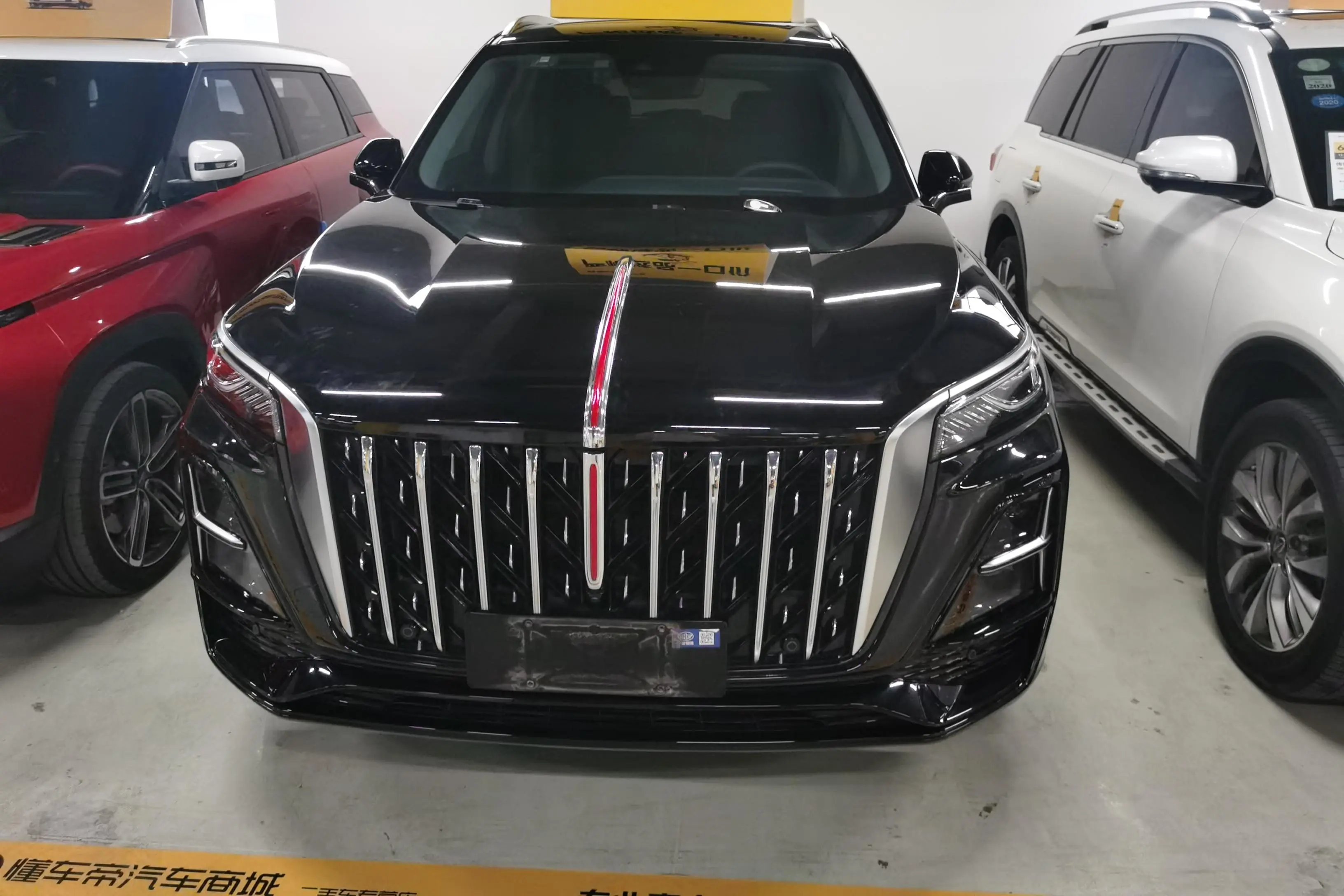 Hongqi HS5  из Китая