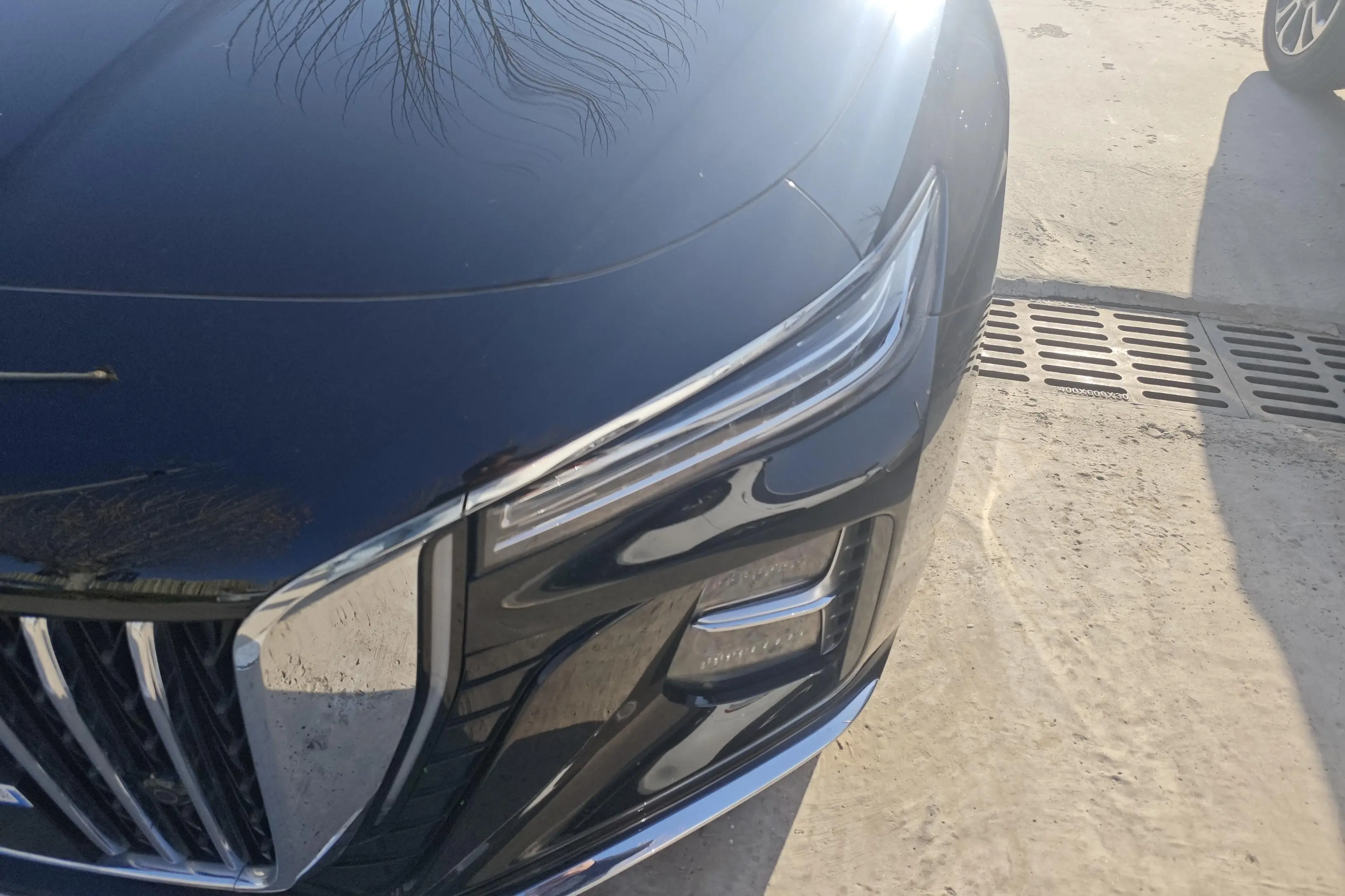 Hongqi H5  из Китая