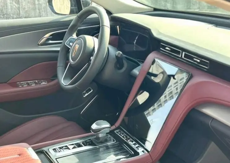 Hongqi H5  из Китая