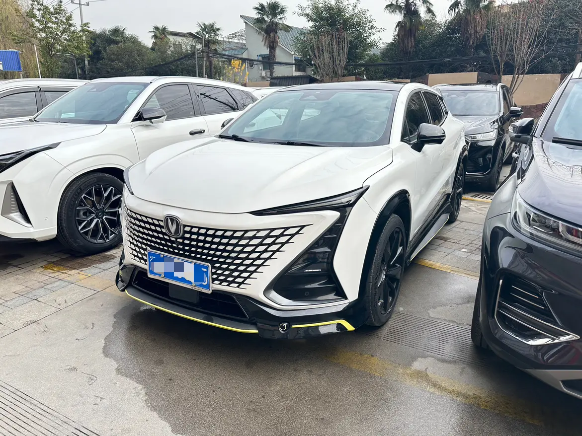 Changan UNI-T  из Китая