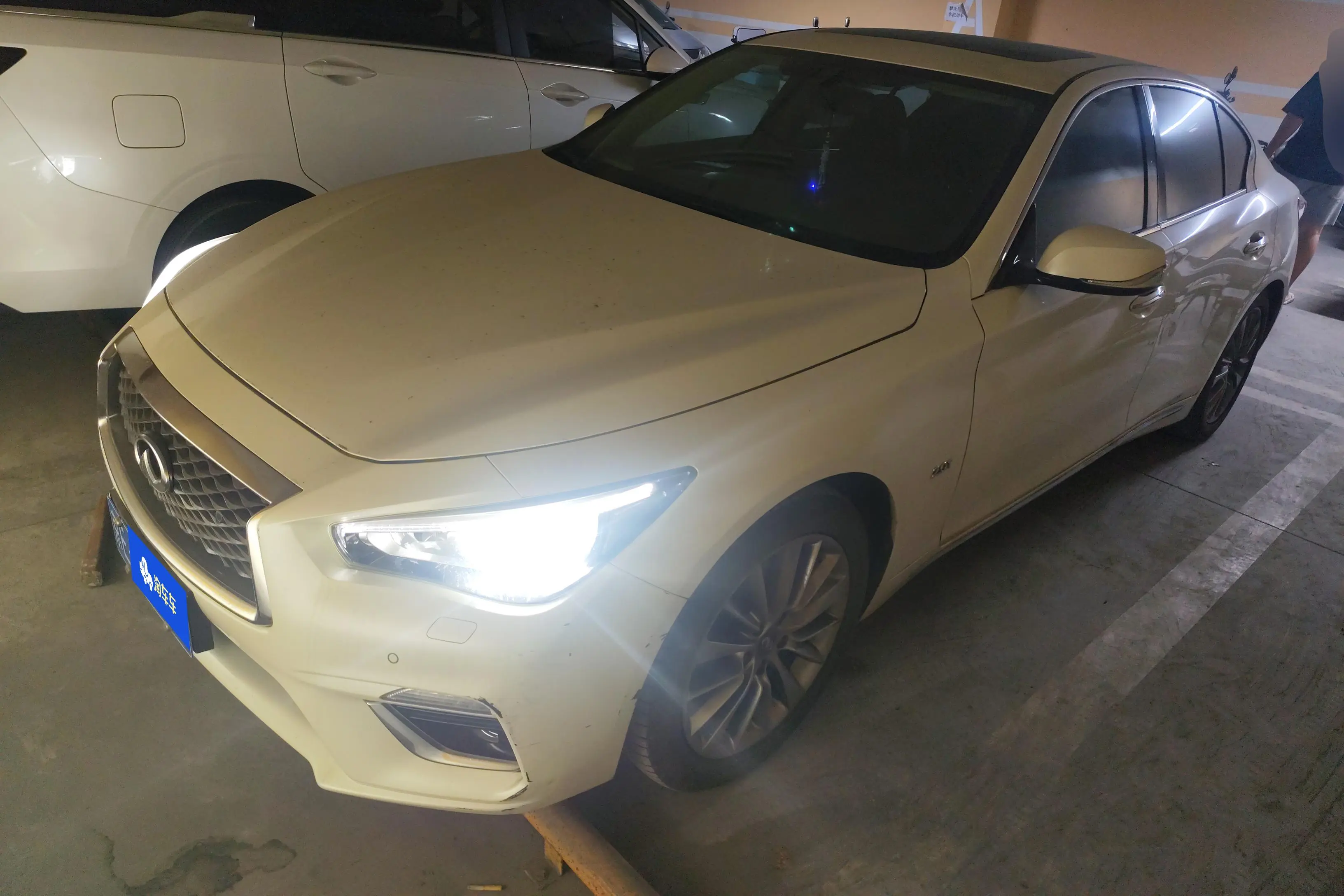 Infiniti Q50L  из Китая