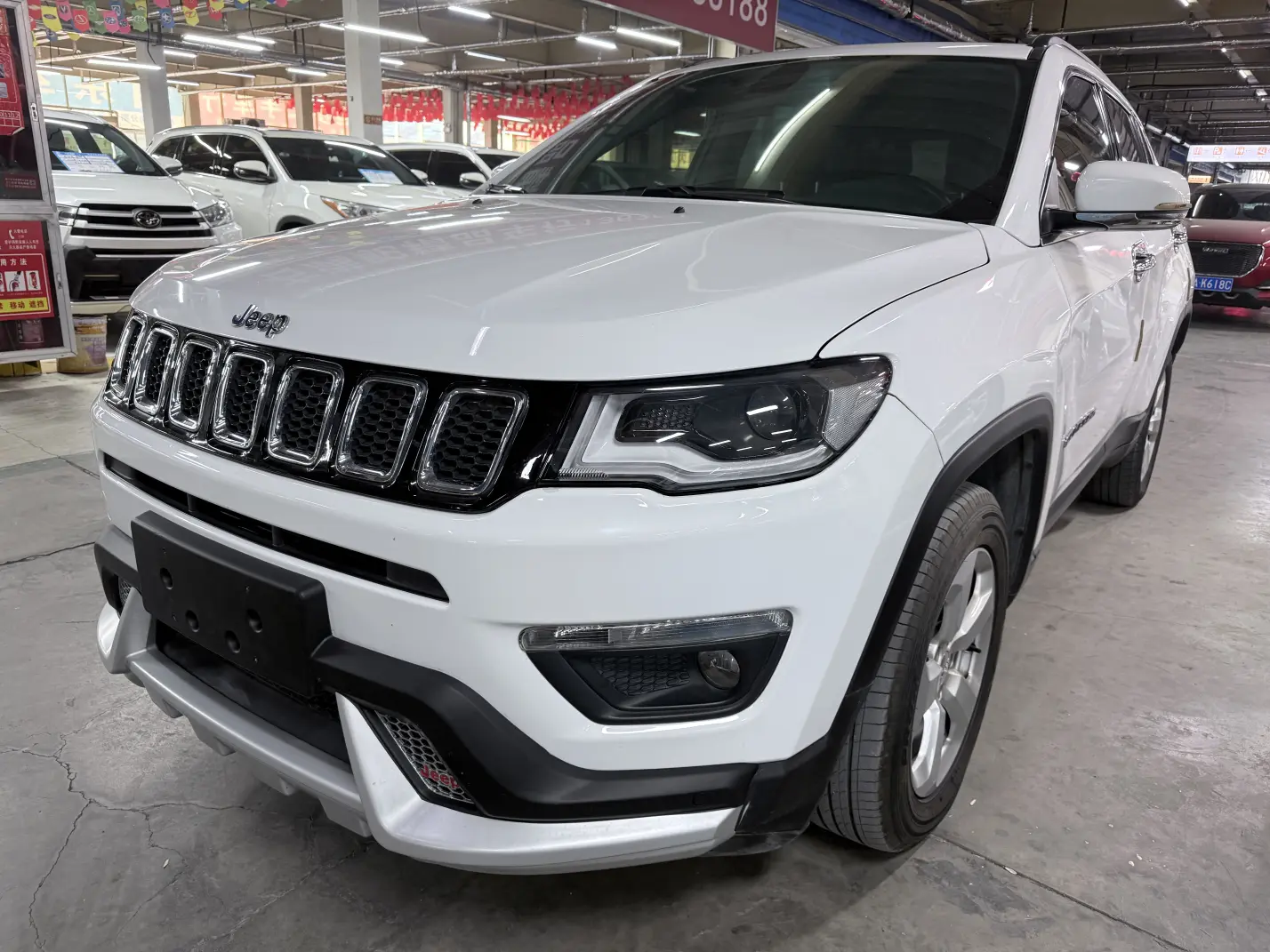 Jeep Guide to  из Китая