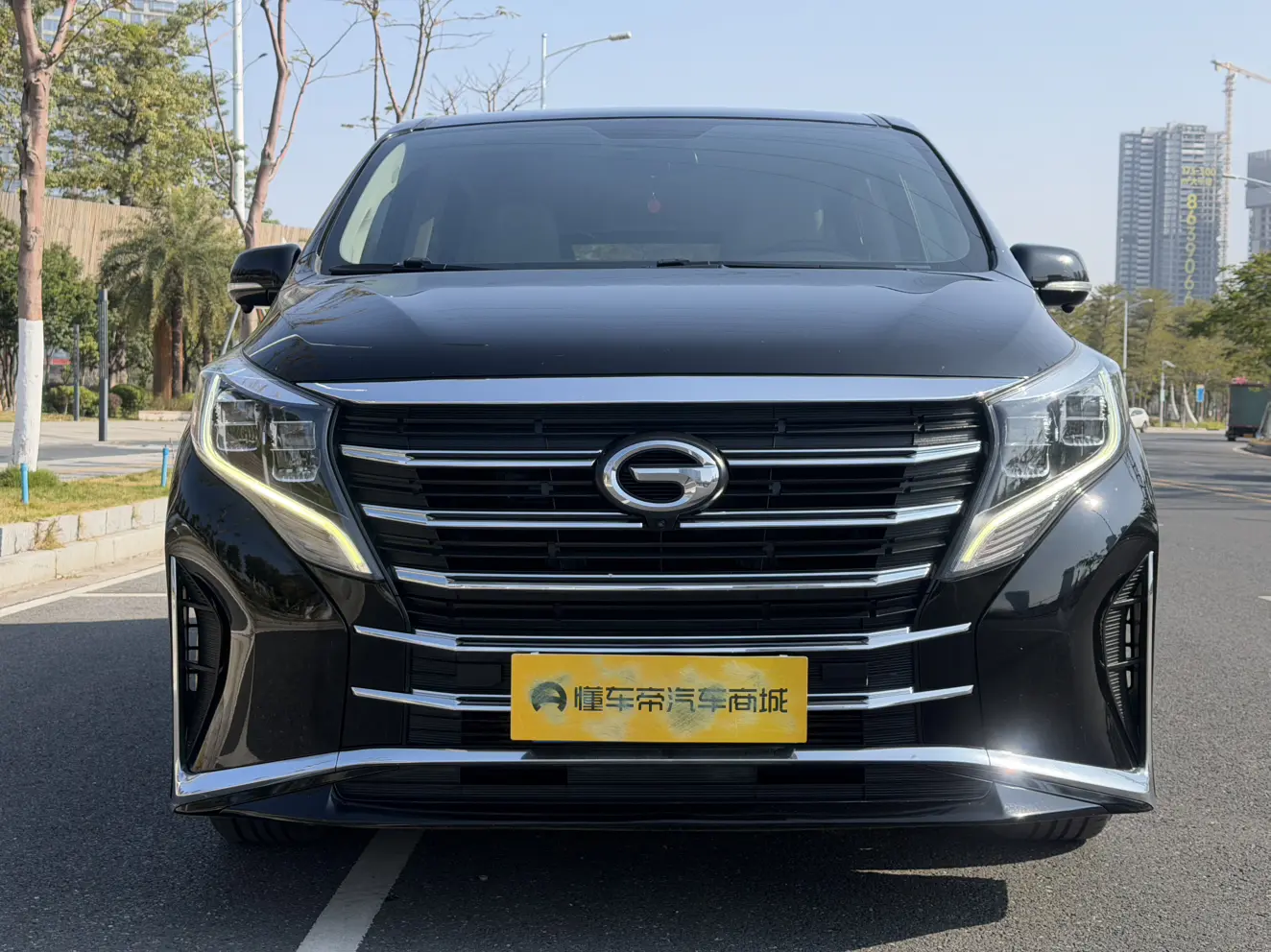 GAC Trumpchi M8  из Китая