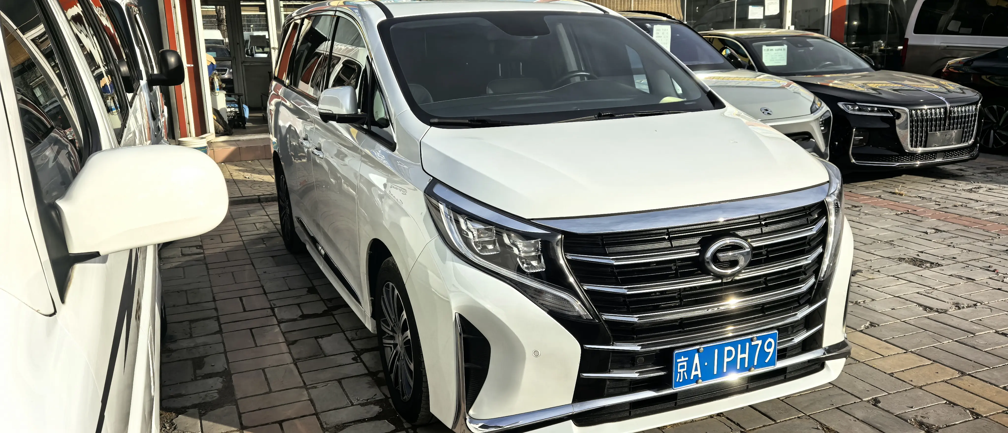 GAC Trumpchi M8  из Китая