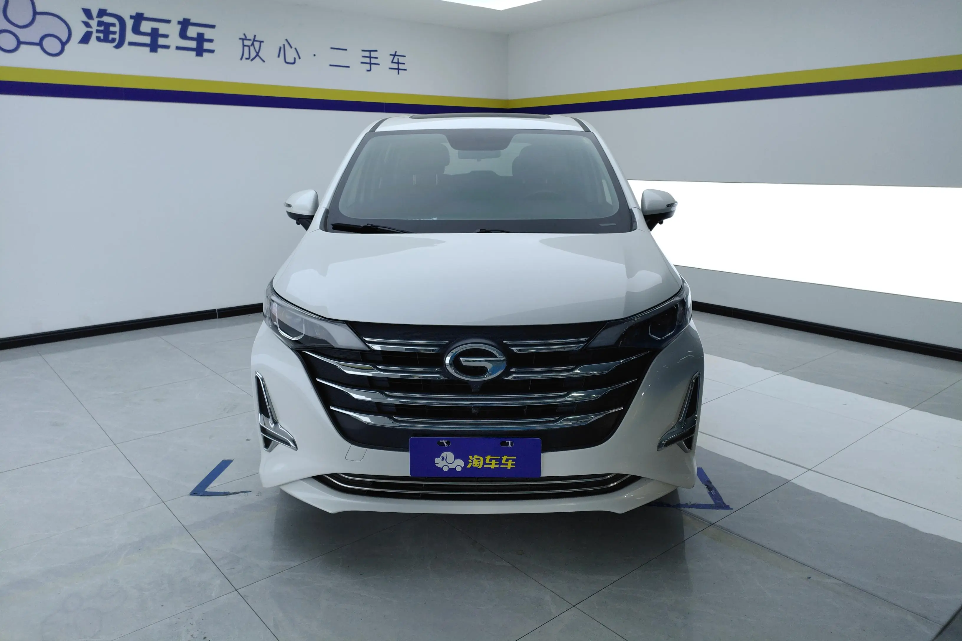 GAC Trumpchi M6  из Китая