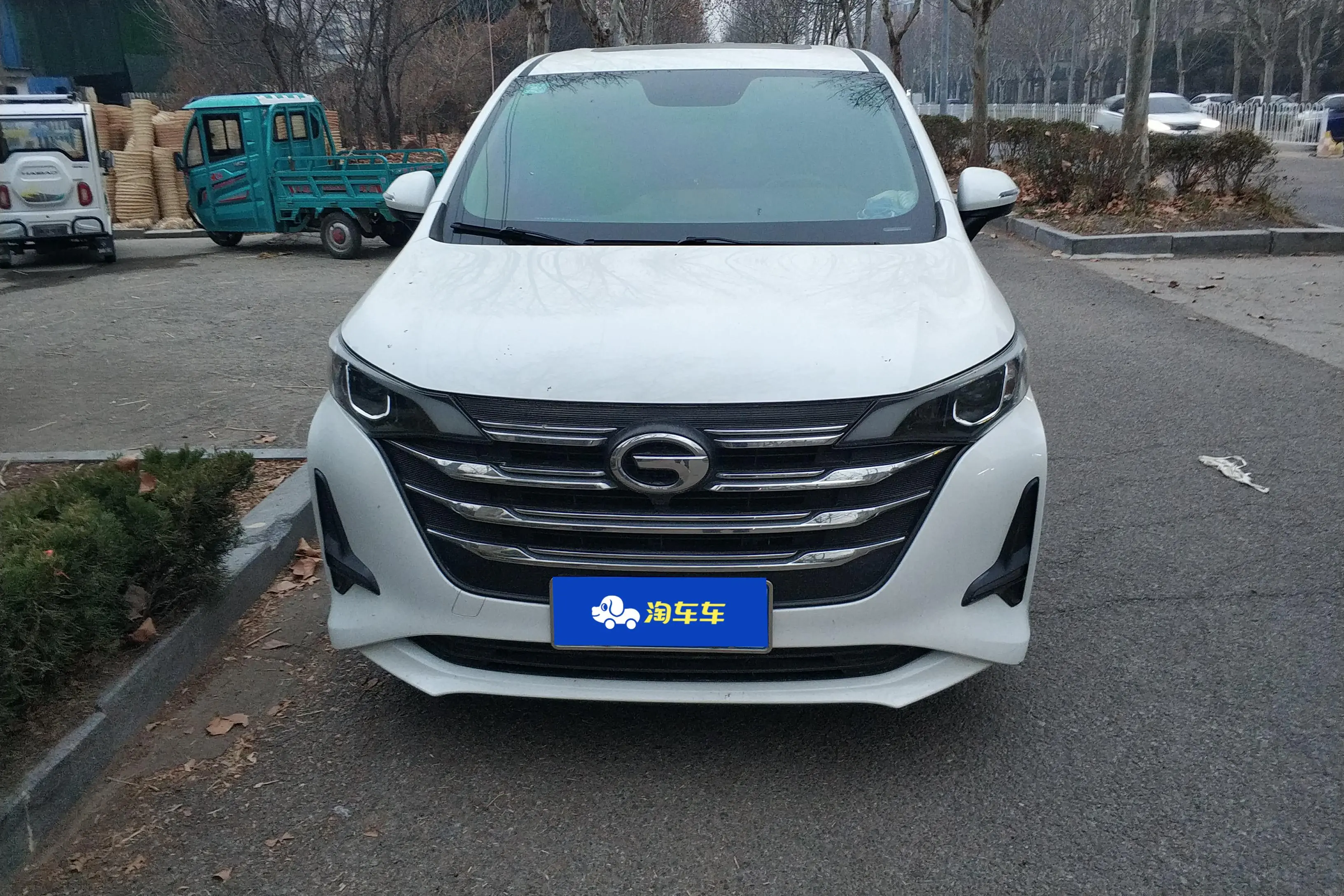 GAC Trumpchi M6  из Китая