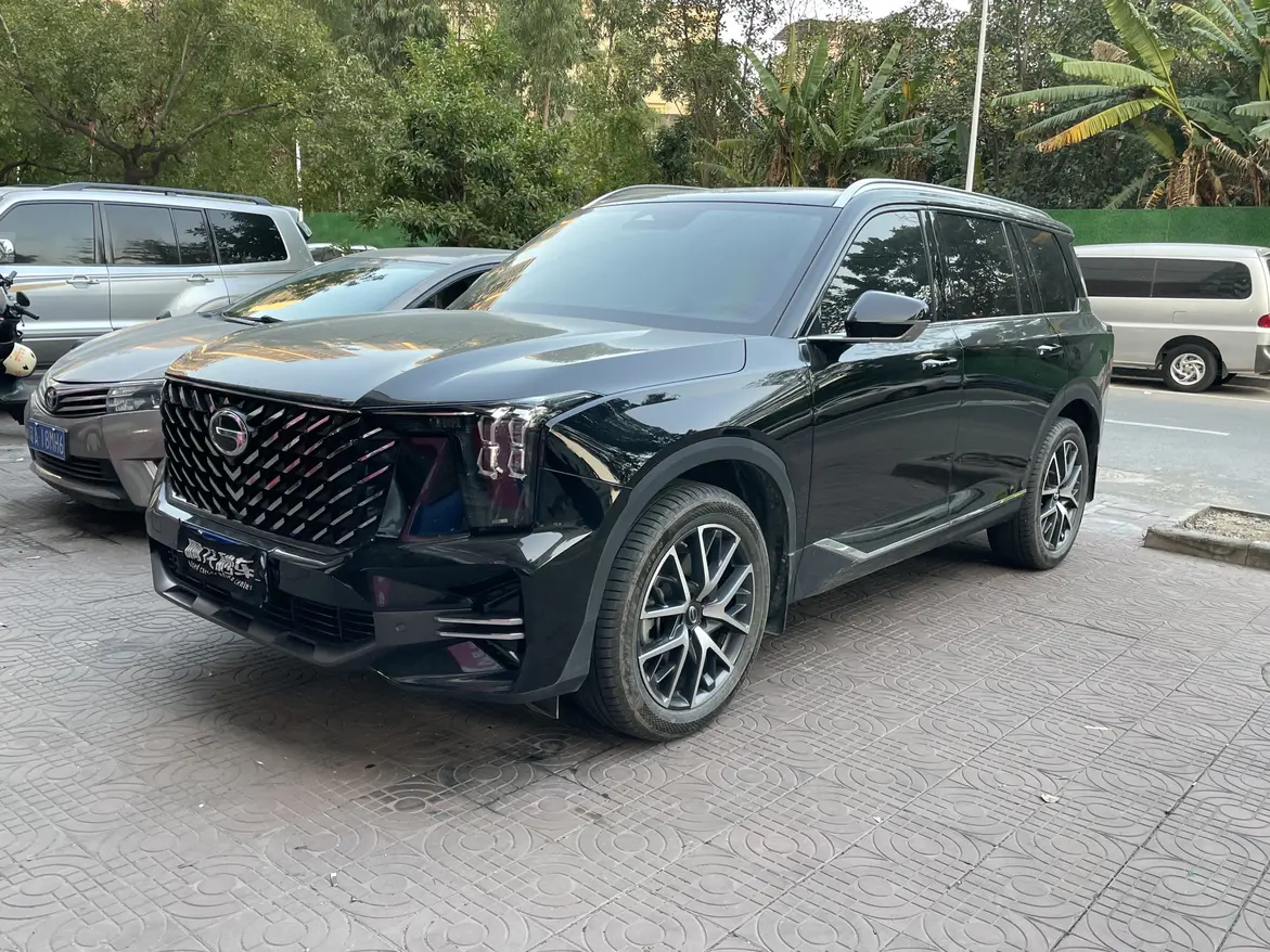 GAC Trumpchi GS8  из Китая