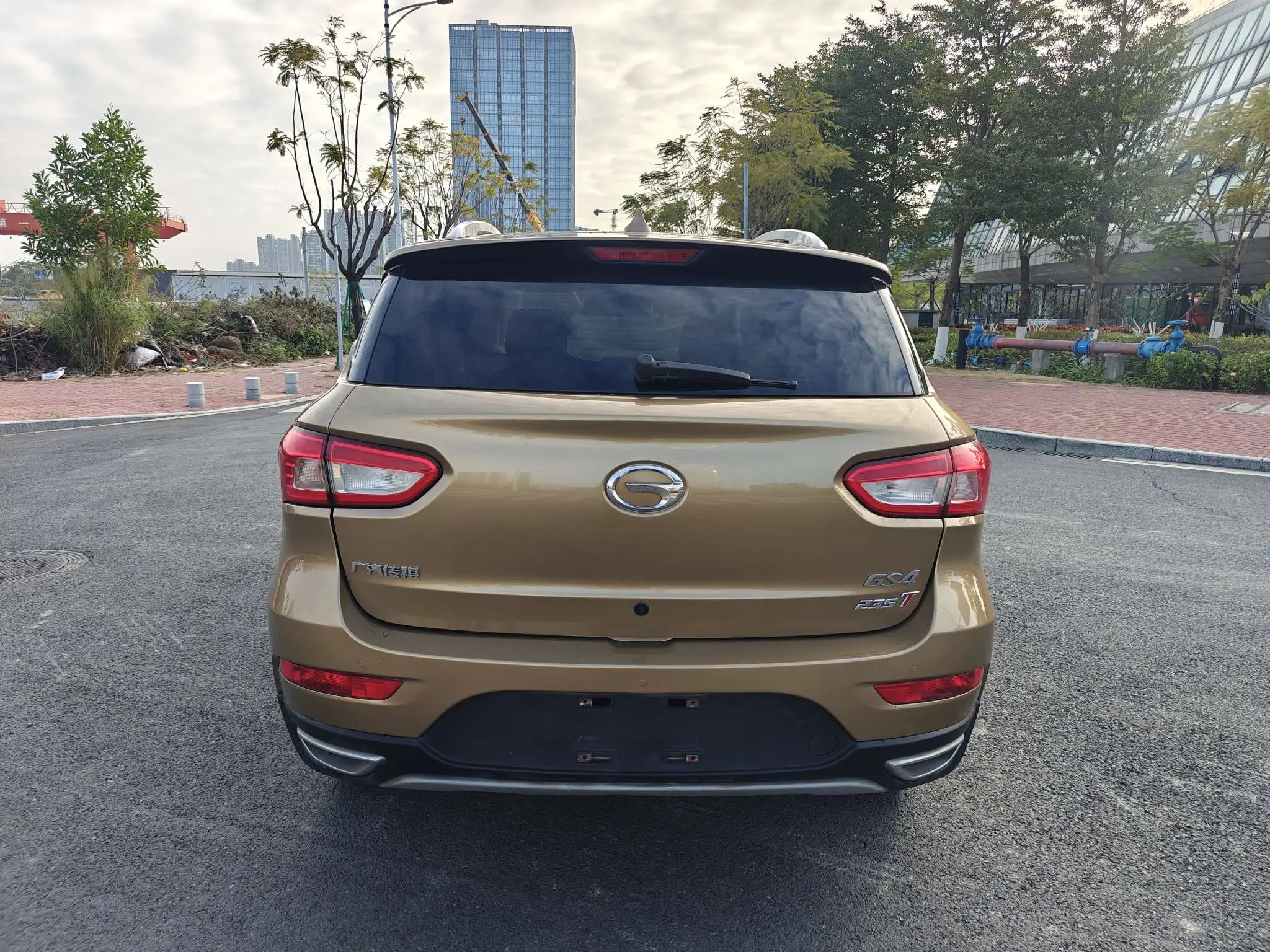GAC Trumpchi GS4  из Китая