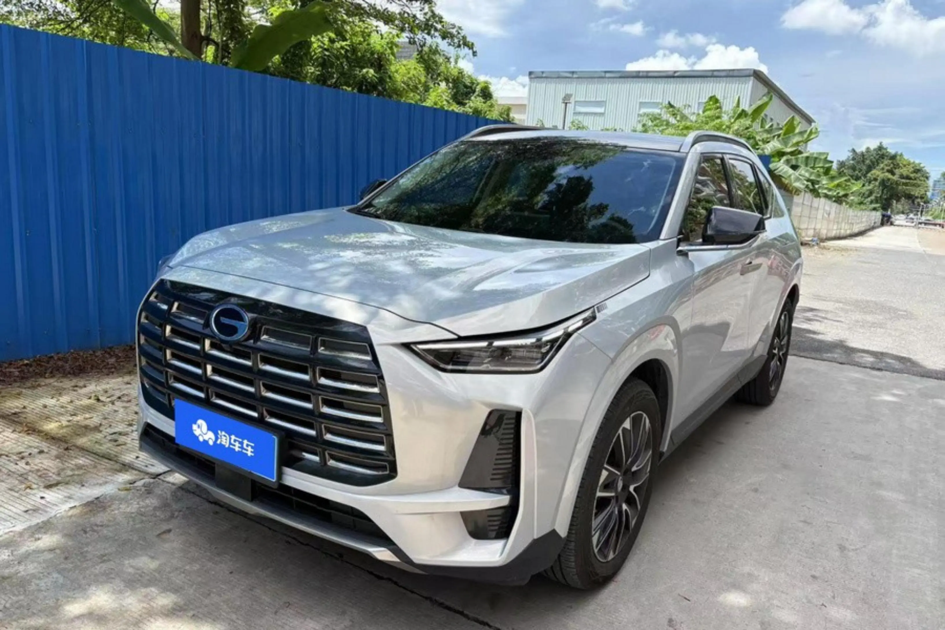 GAC Trumpchi GS4  из Китая