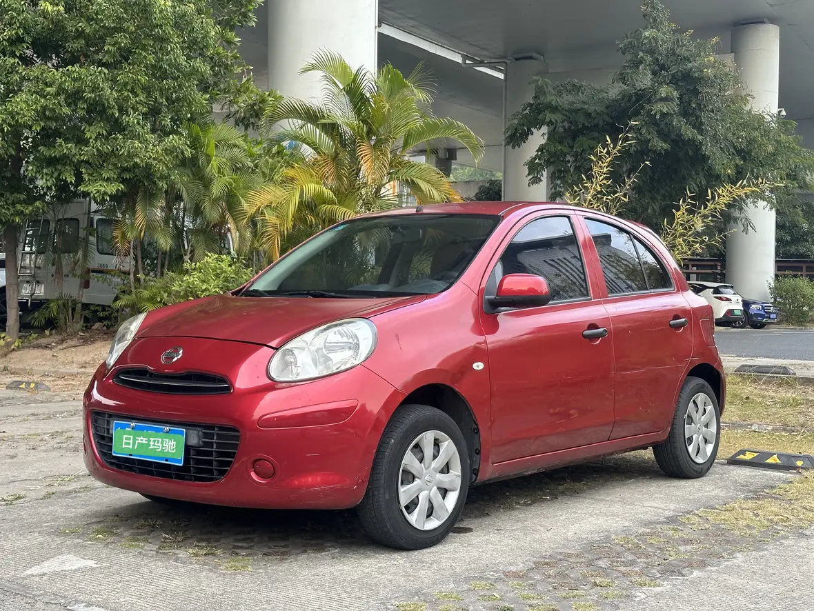 Nissan March  из Китая