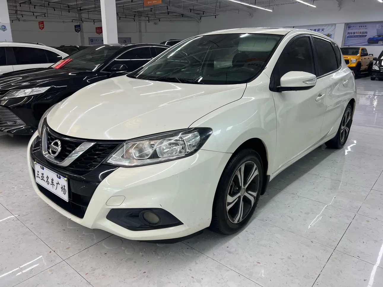 Nissan Tiida  из Китая