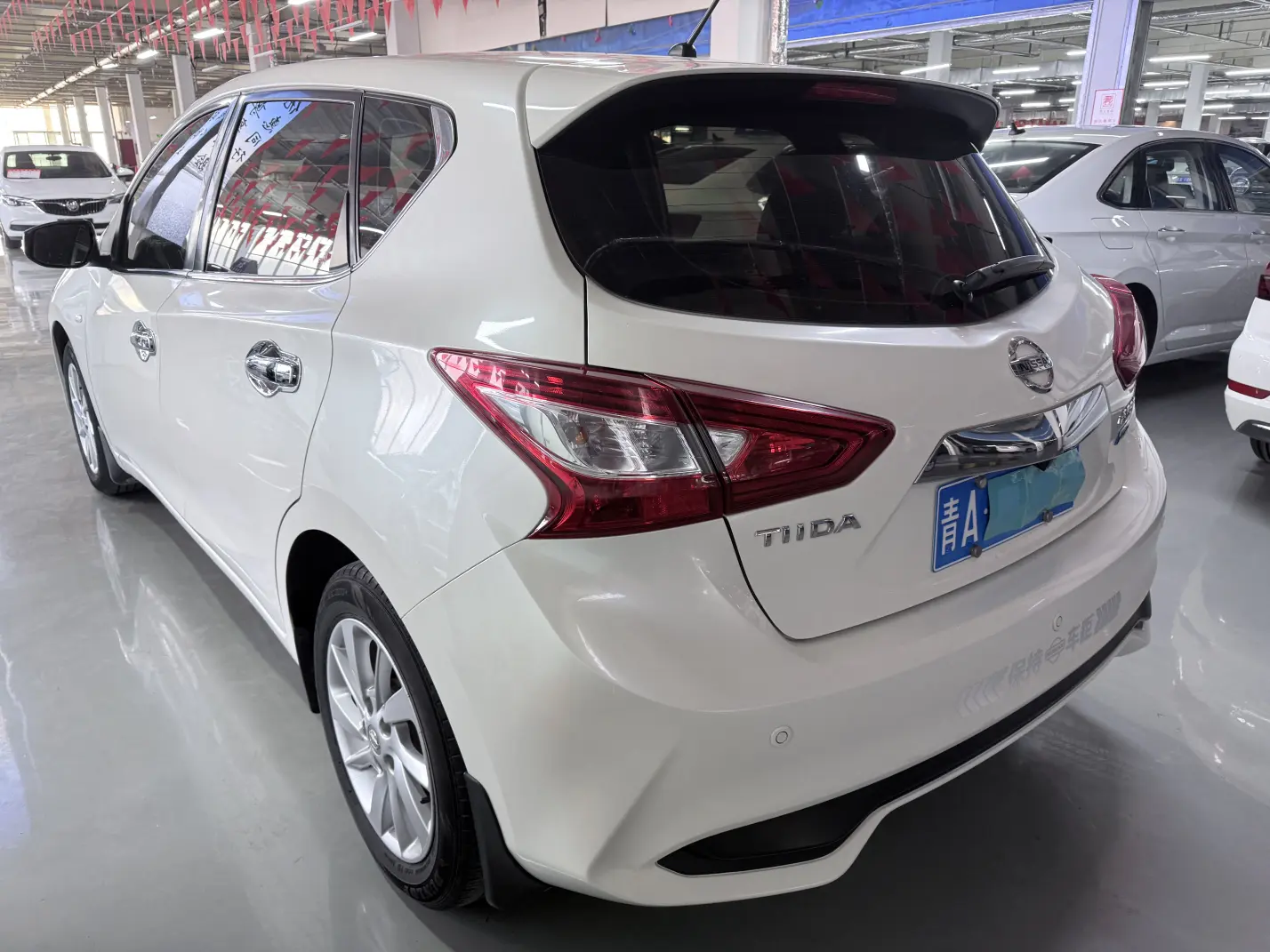 Nissan Tiida  из Китая