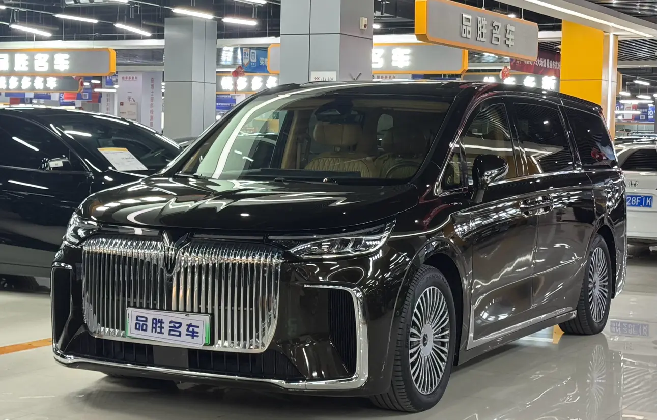 Voyah Lantu Dreamer PHEV  из Китая