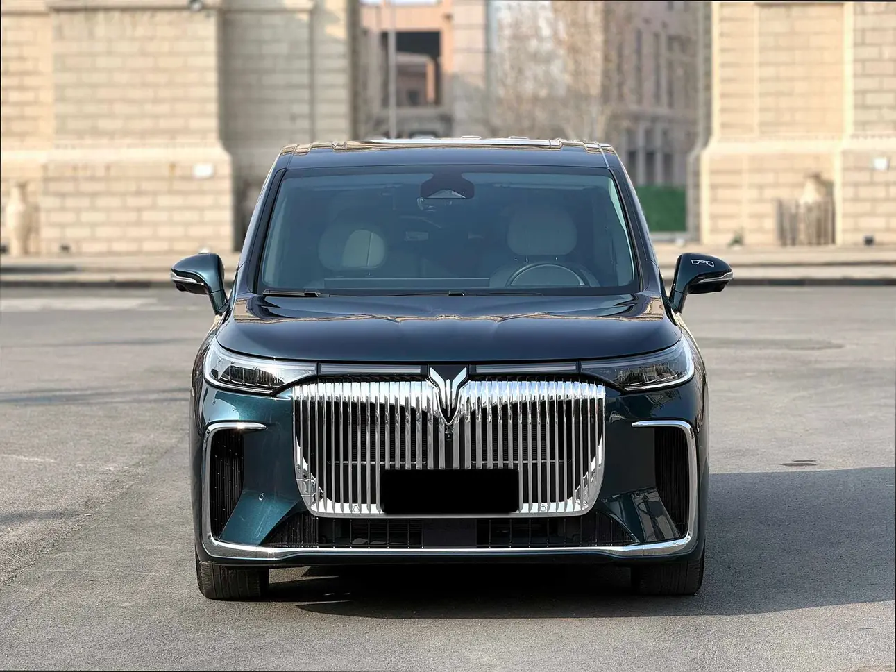 Voyah Lantu Dreamer PHEV  из Китая