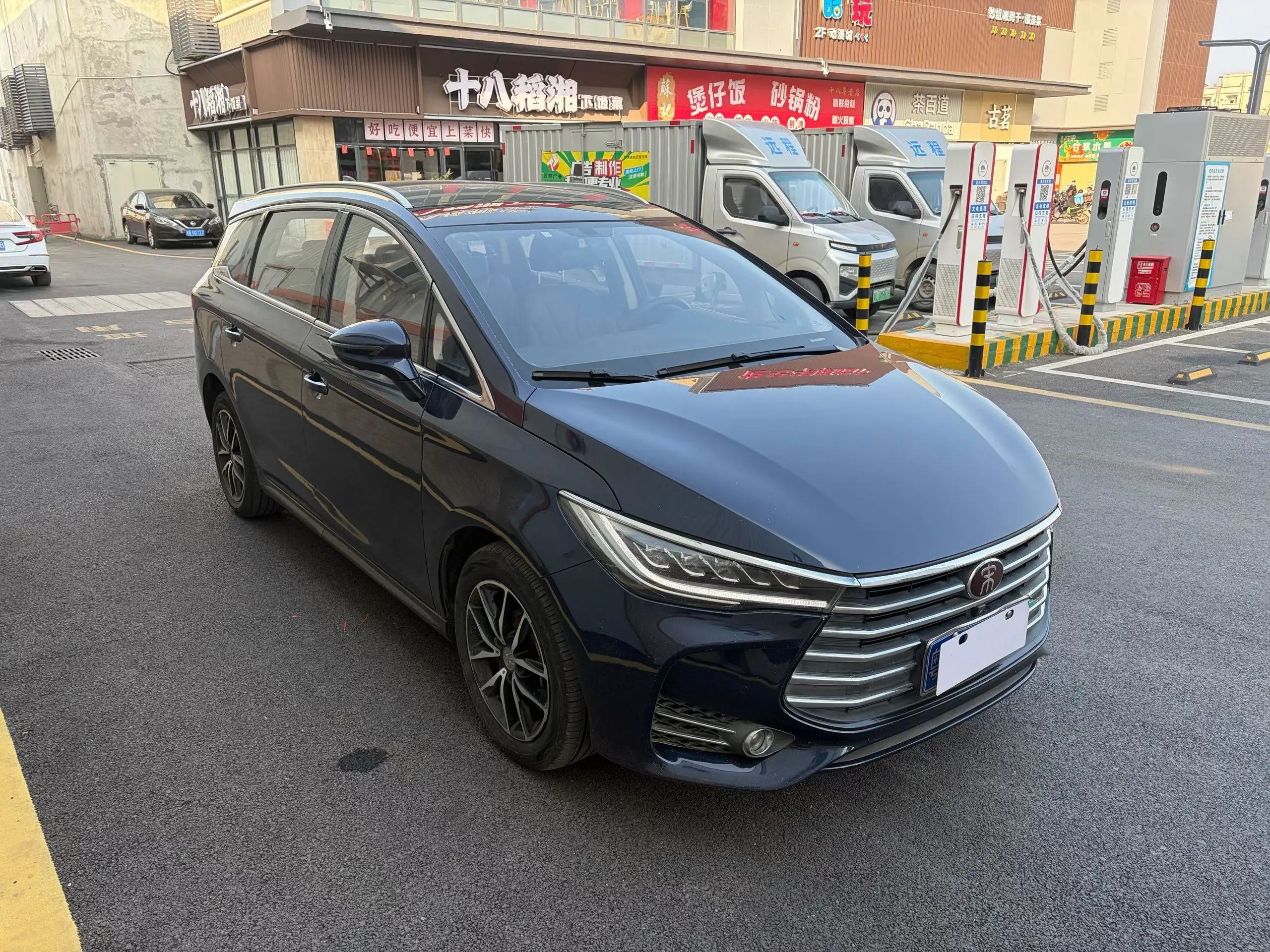 BYD Song MAX  из Китая