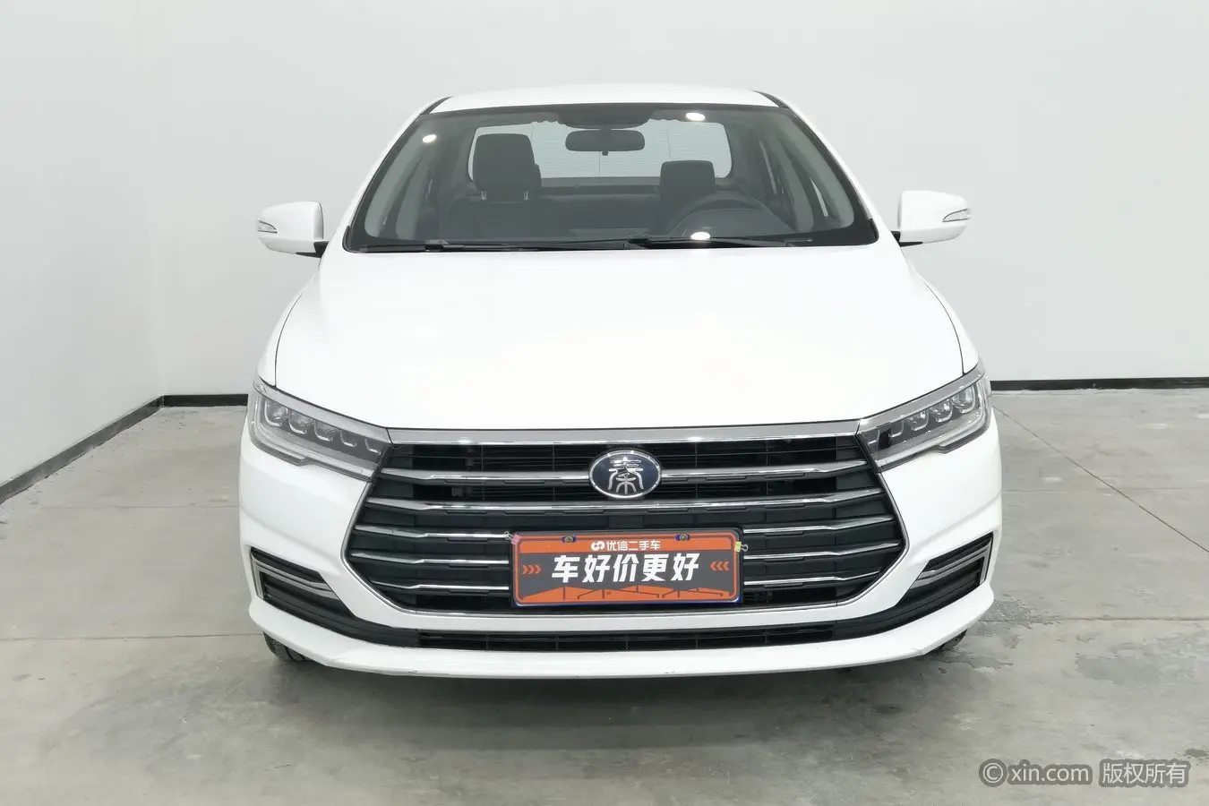 BYD Qin  из Китая