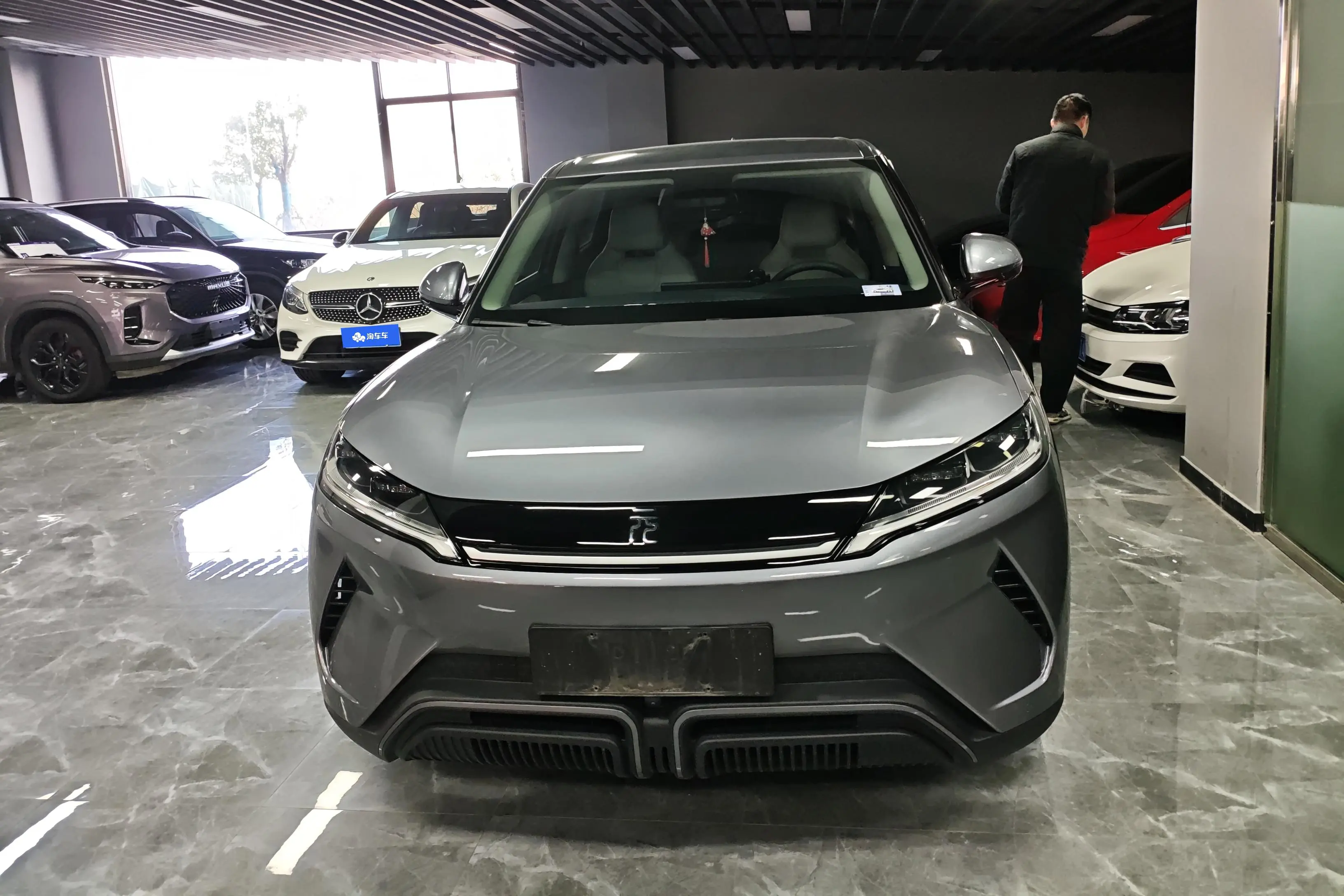 BYD Yuan UP  из Китая