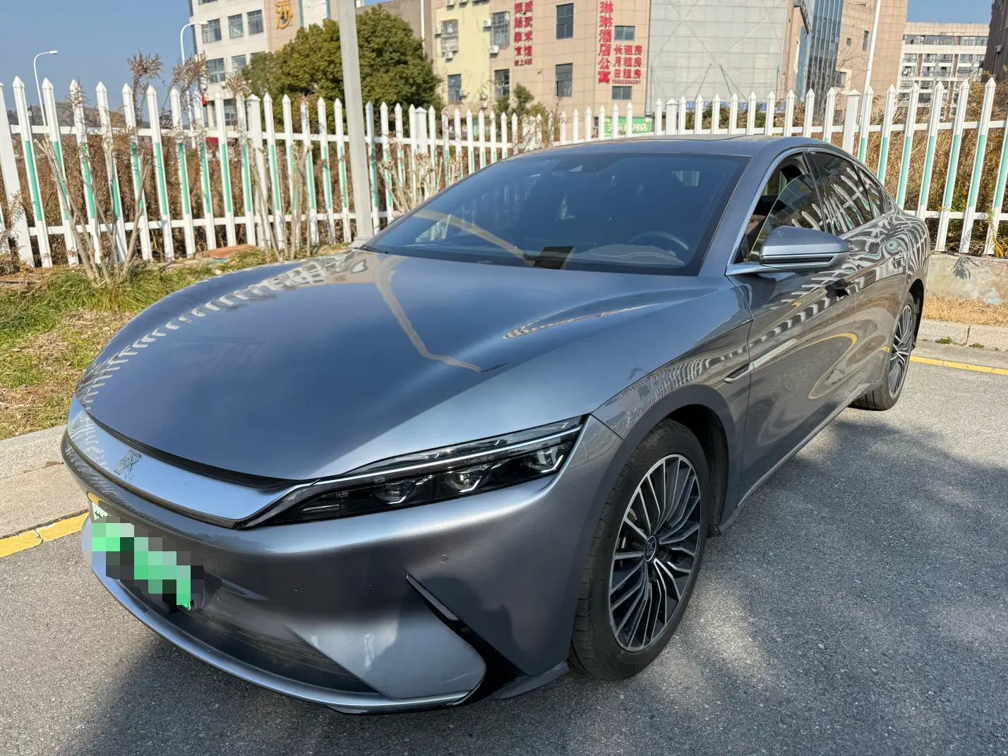 BYD Han EV  из Китая