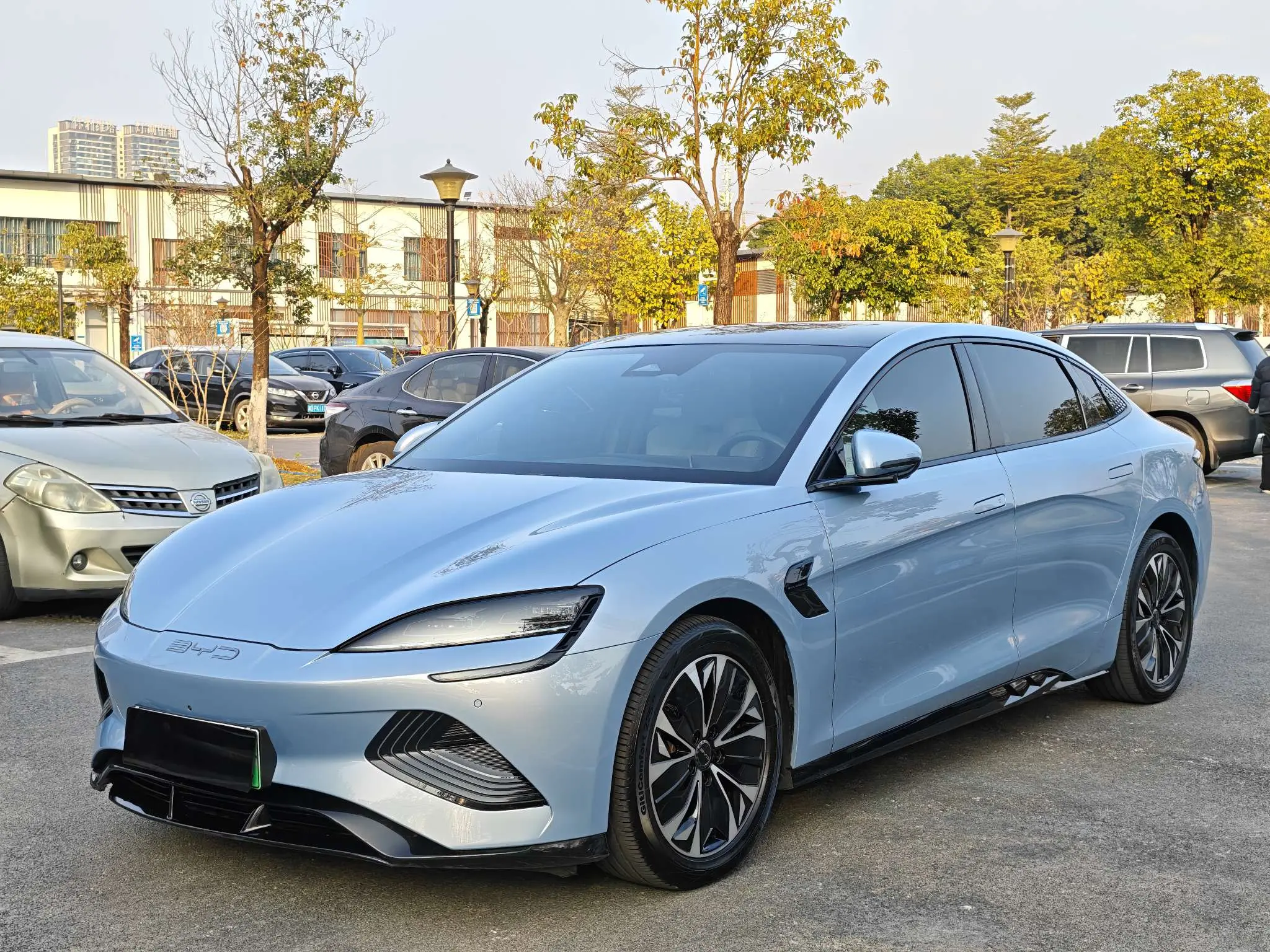 BYD Seal  из Китая