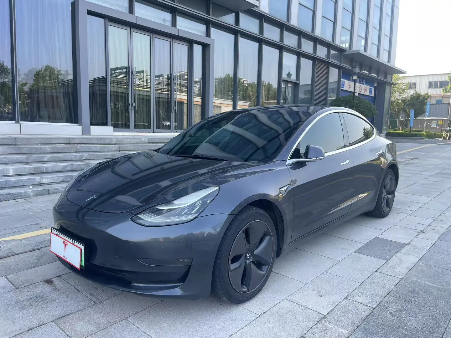 Tesla Model 3  из Китая