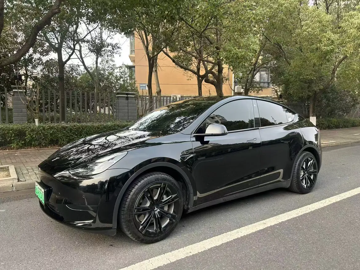 Tesla Model Y  из Китая