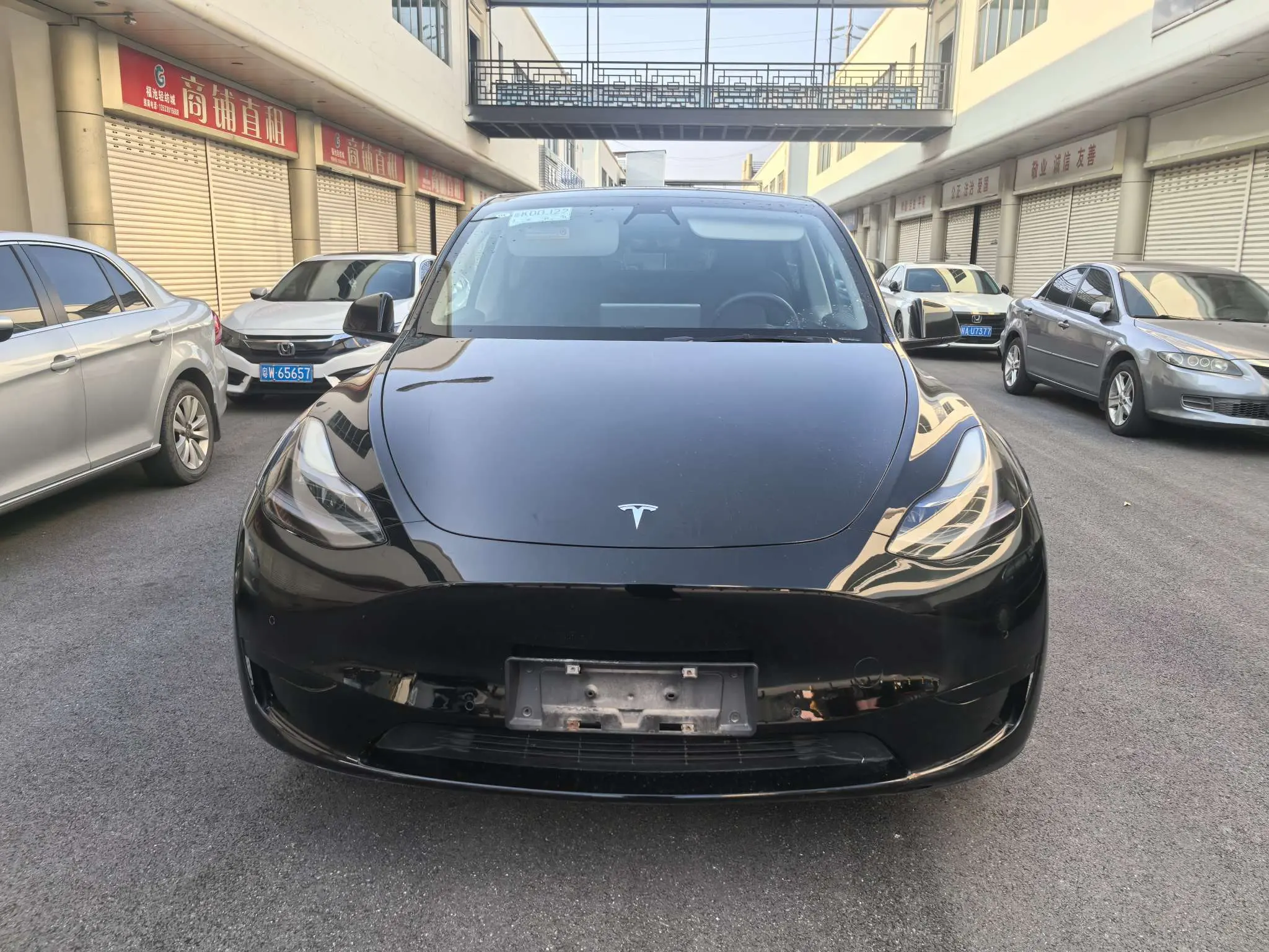 Tesla Model Y  из Китая