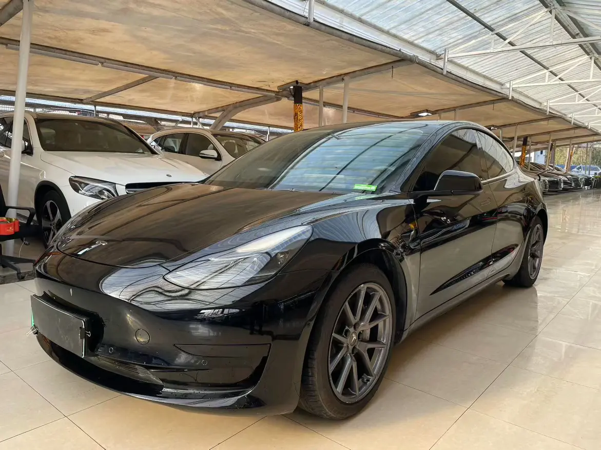 Tesla Model 3  из Китая