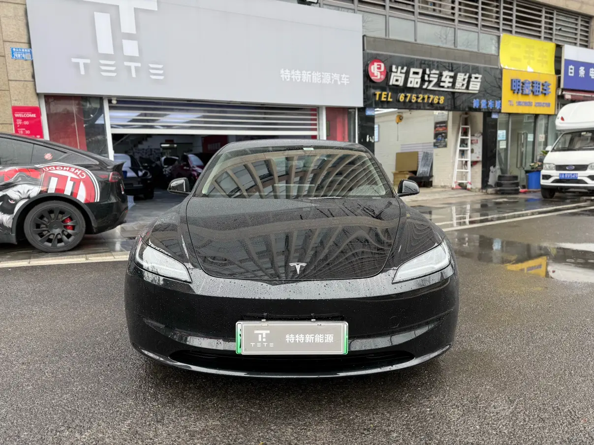 Tesla Model 3  из Китая