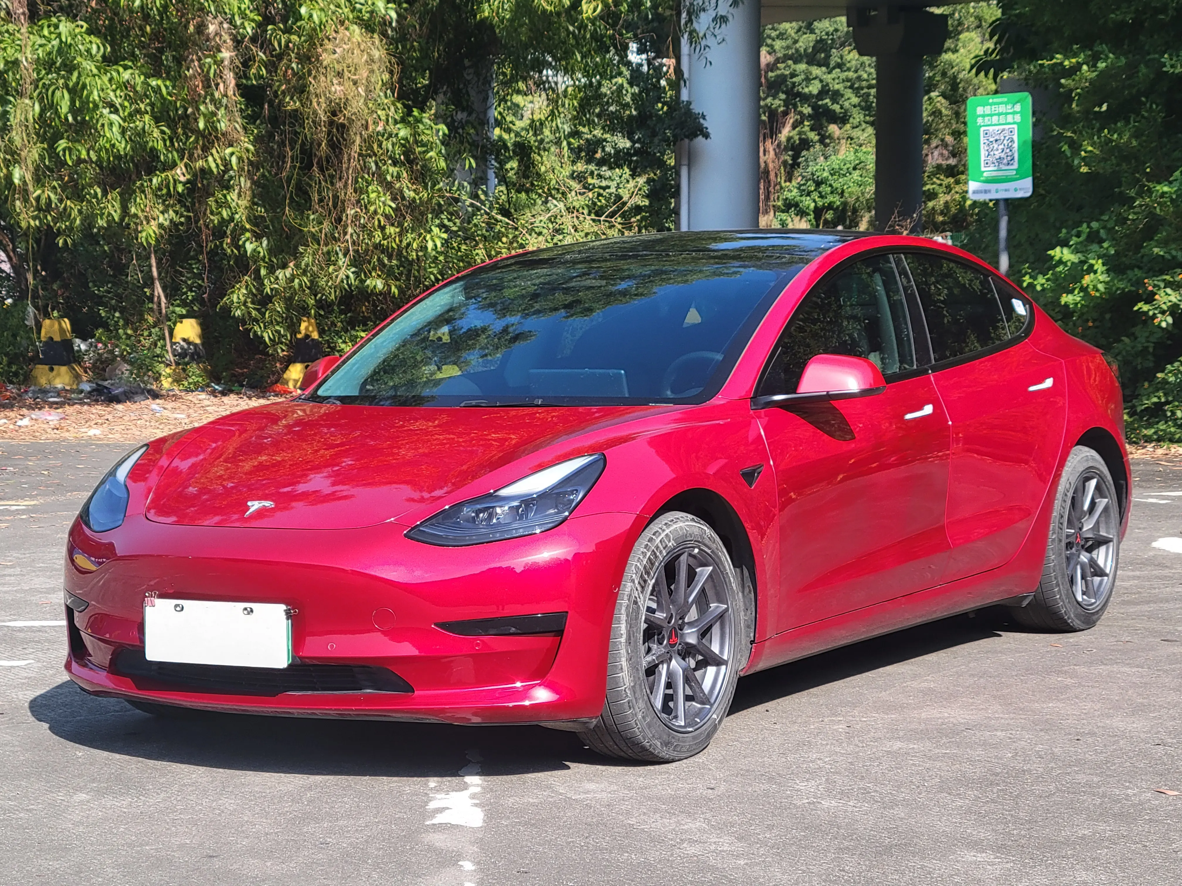 Tesla Model 3  из Китая