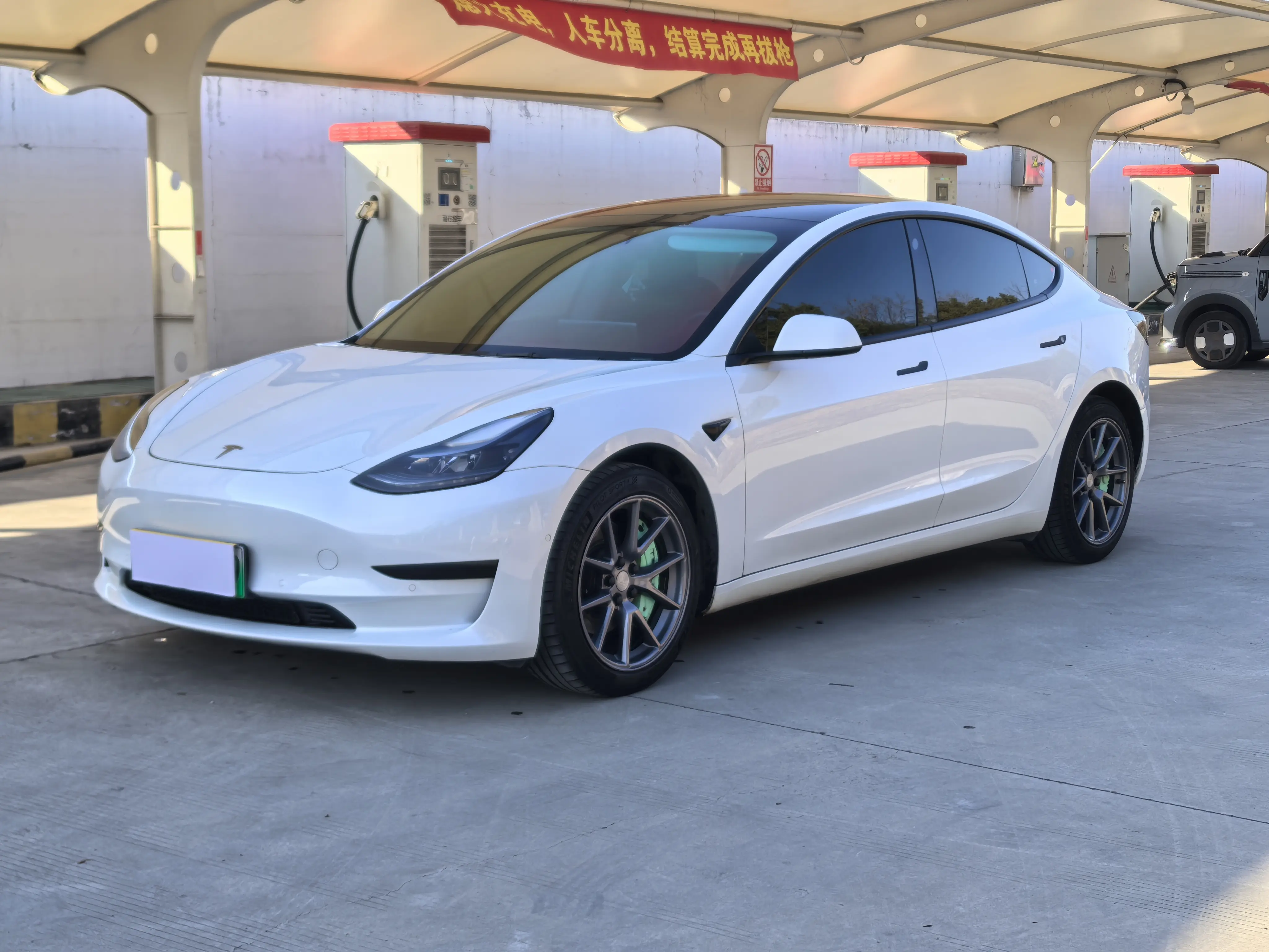 Tesla Model 3  из Китая