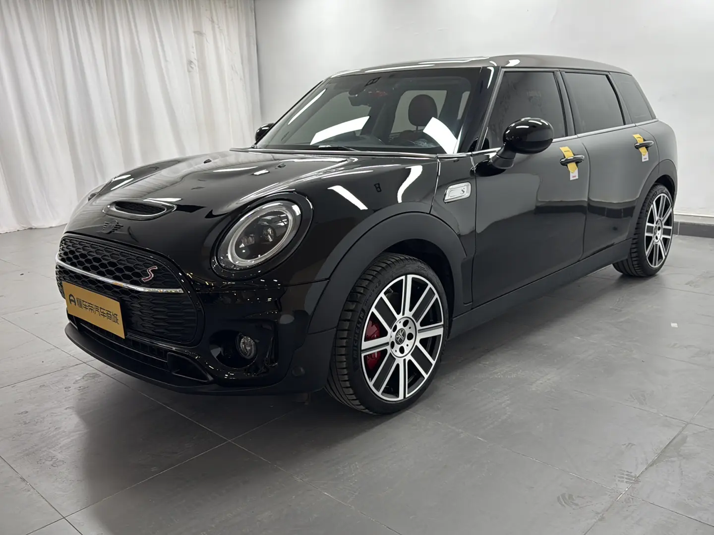 MINI CLUBMAN  из Китая