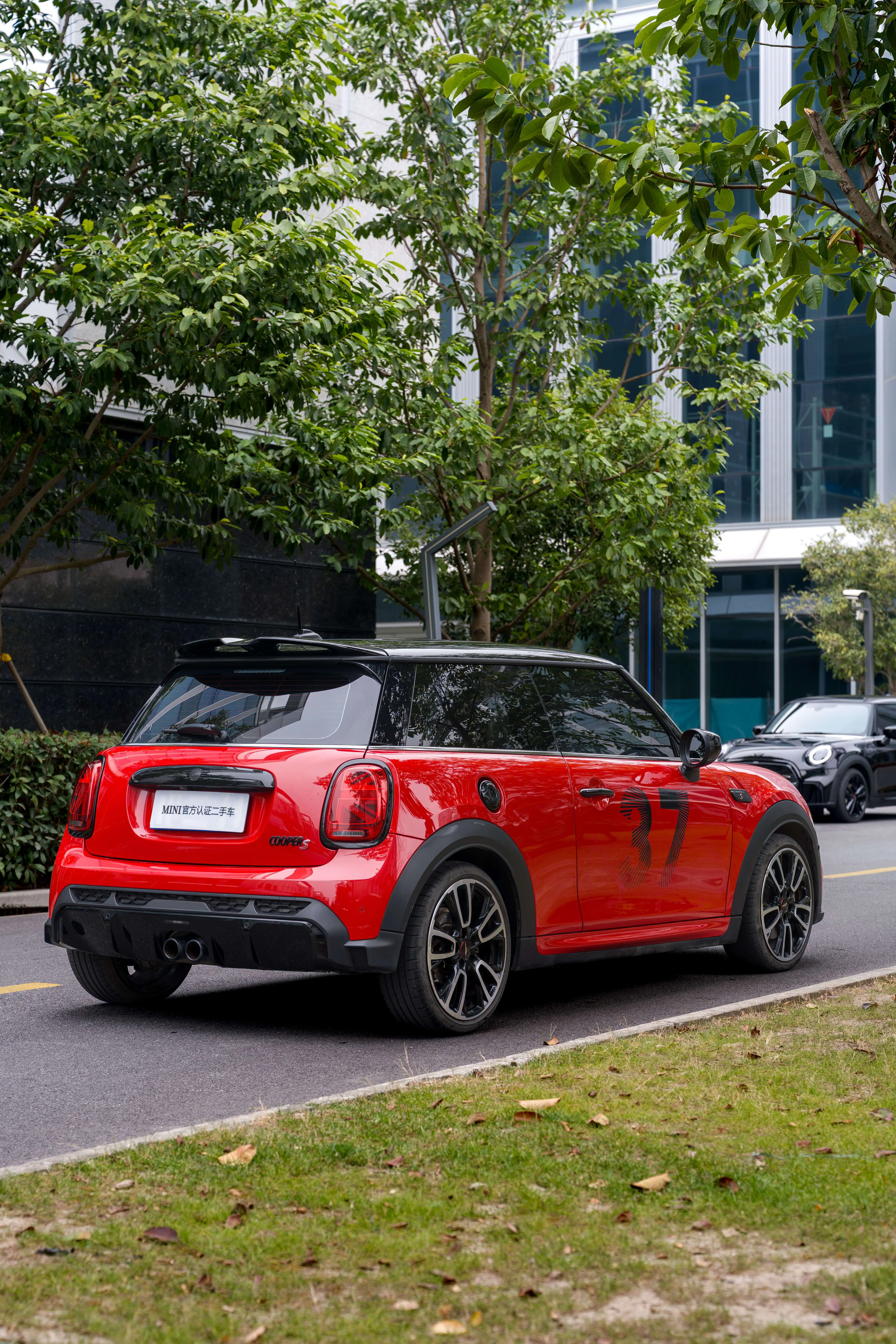 MINI 