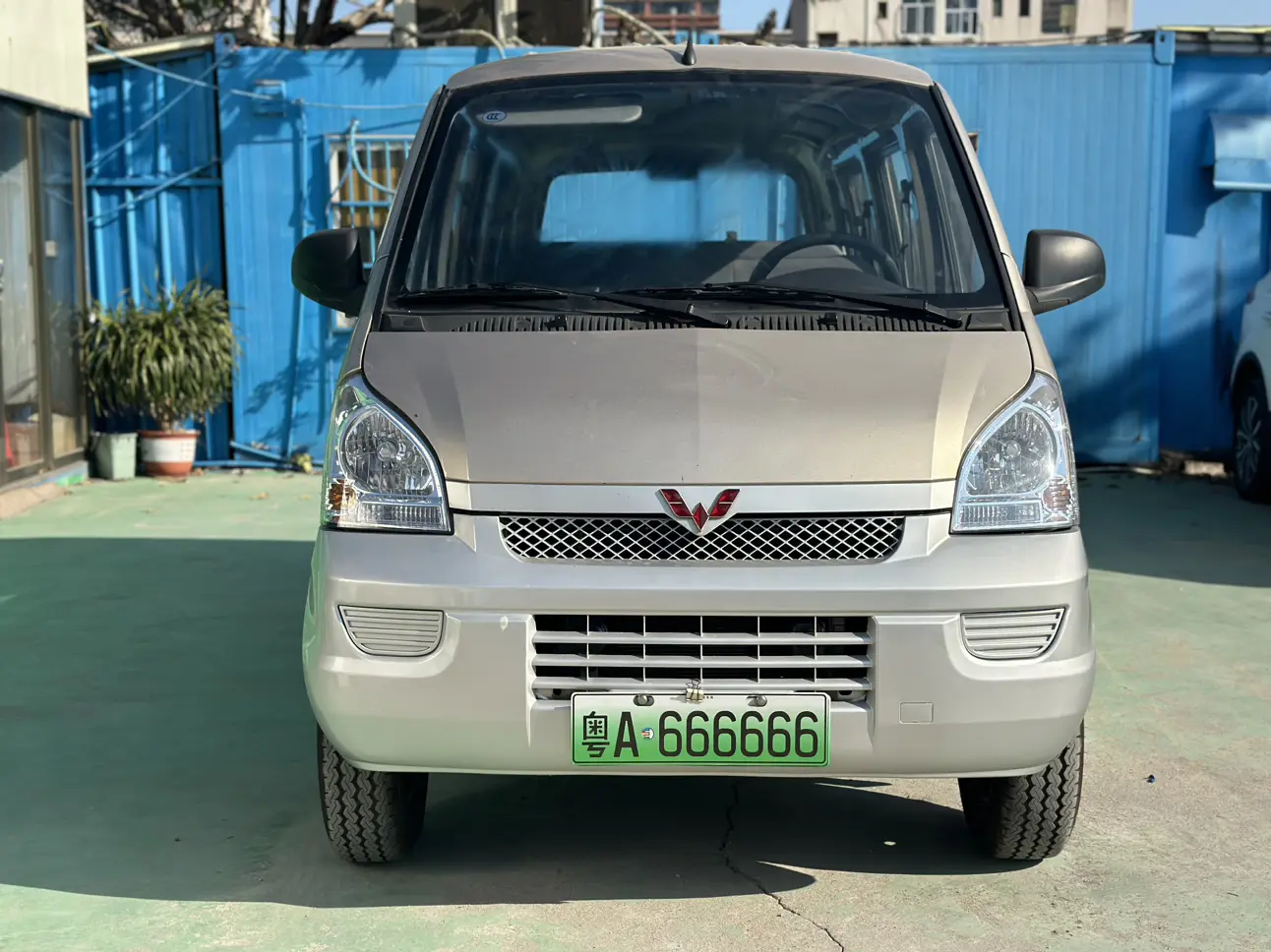 Wuling Rongguang EV  из Китая