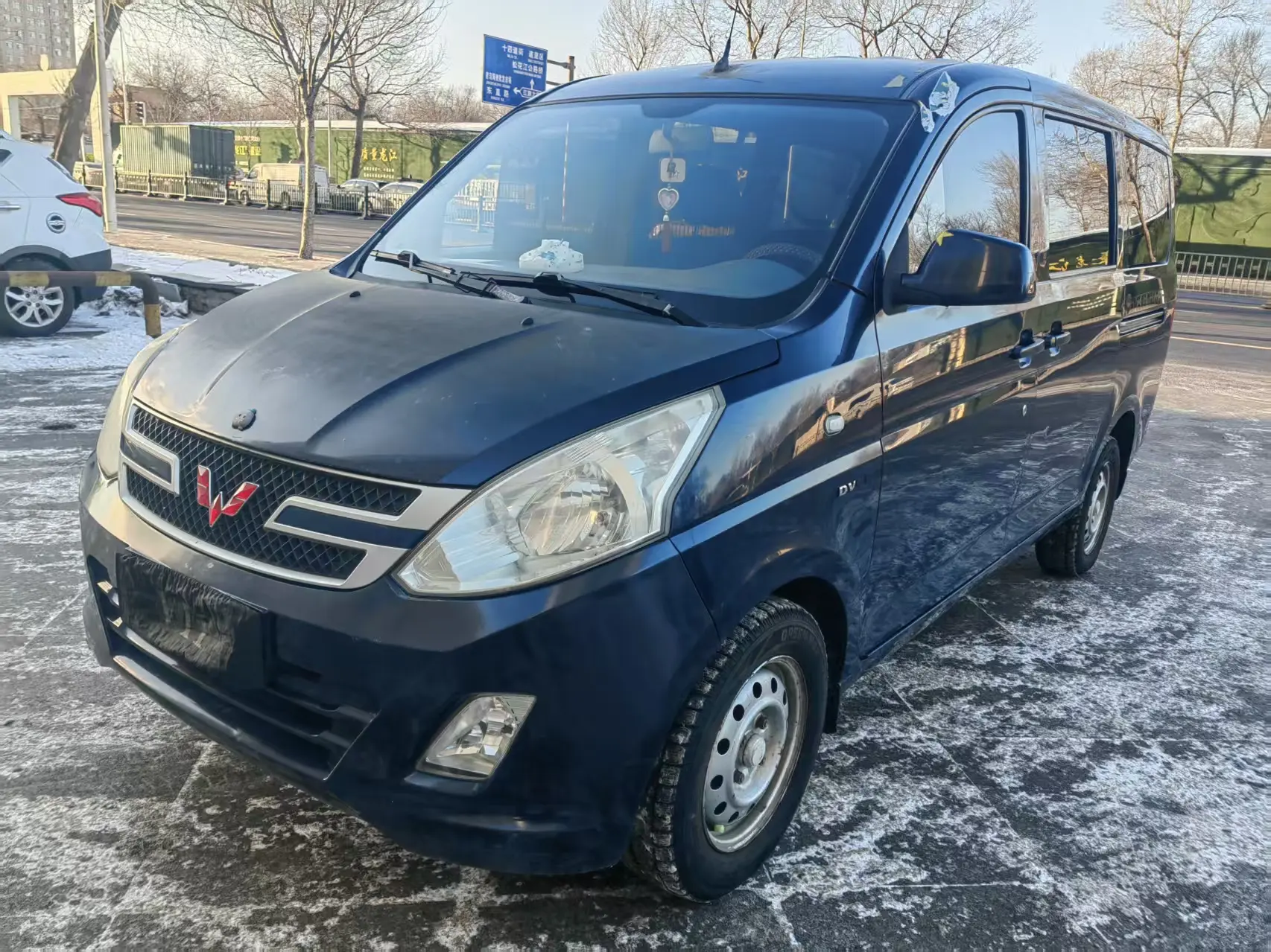 Wuling Rongguang V  из Китая