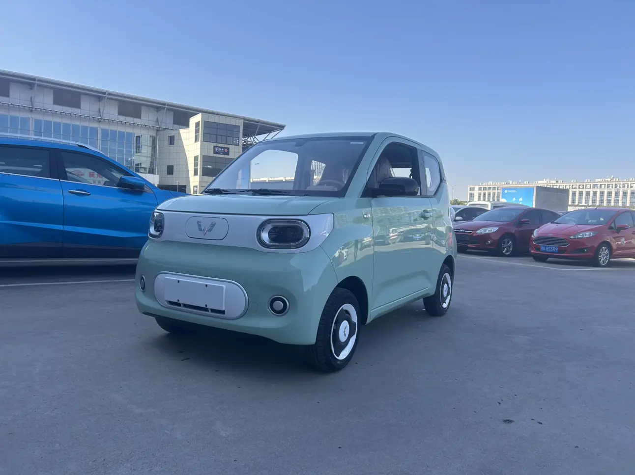 Wuling Hongguang MINIEV  из Китая