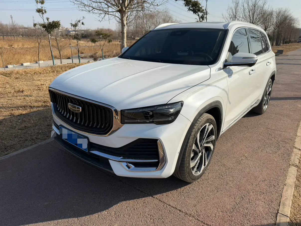 Geely Monjaro (Xingyue L)  из Китая