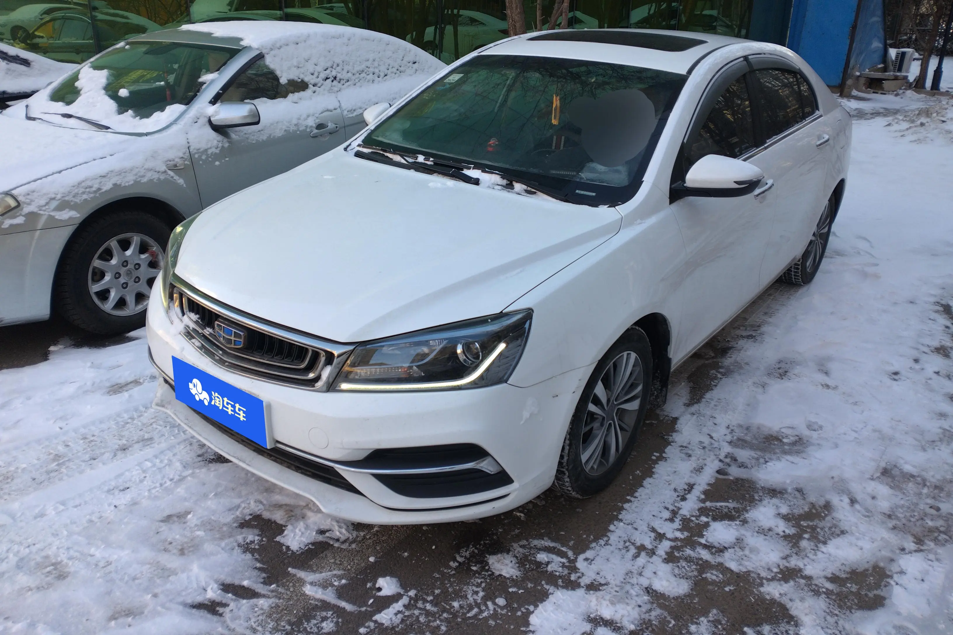 Geely Emgrand  из Китая