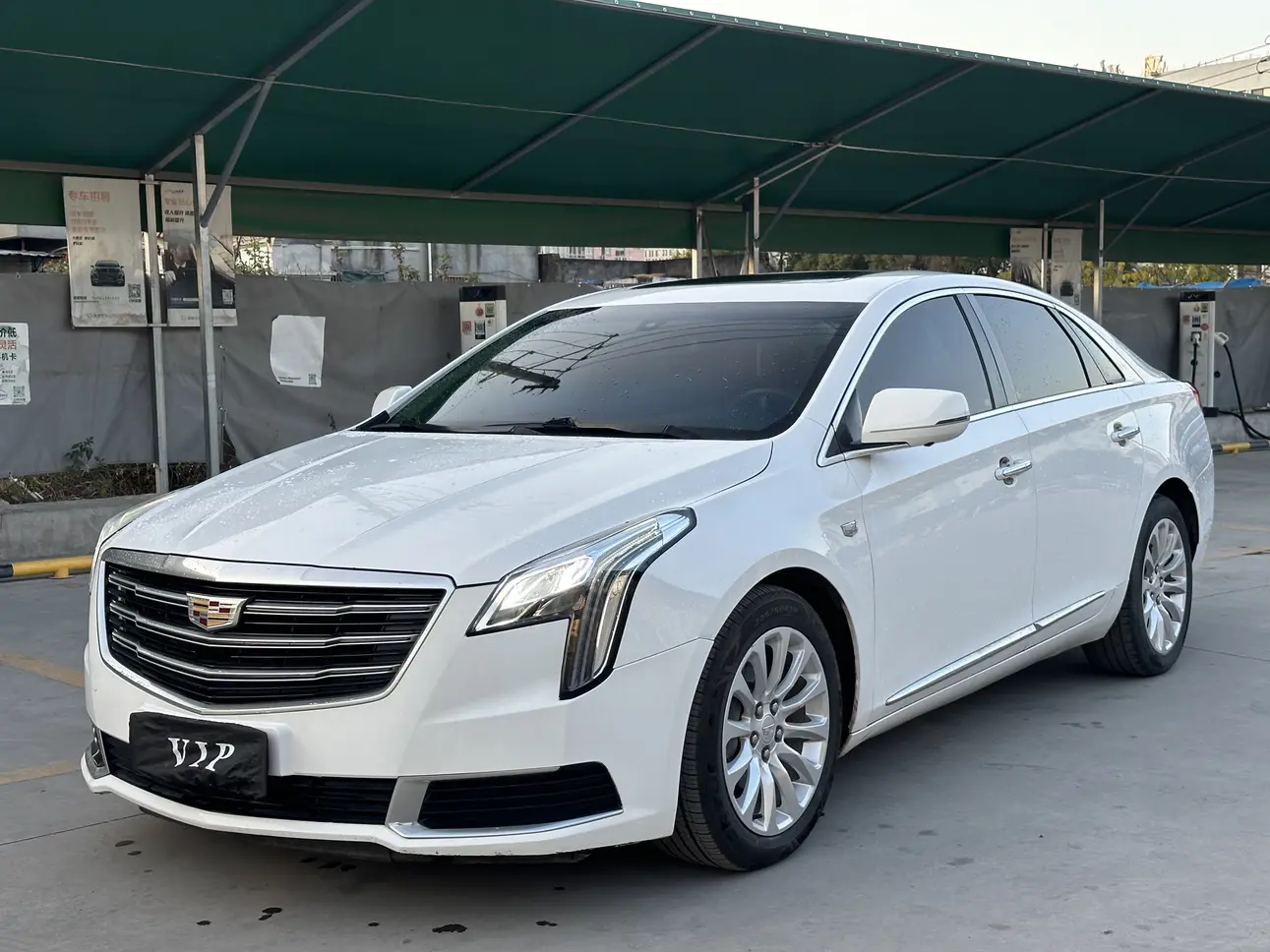 Cadillac XTS  из Китая