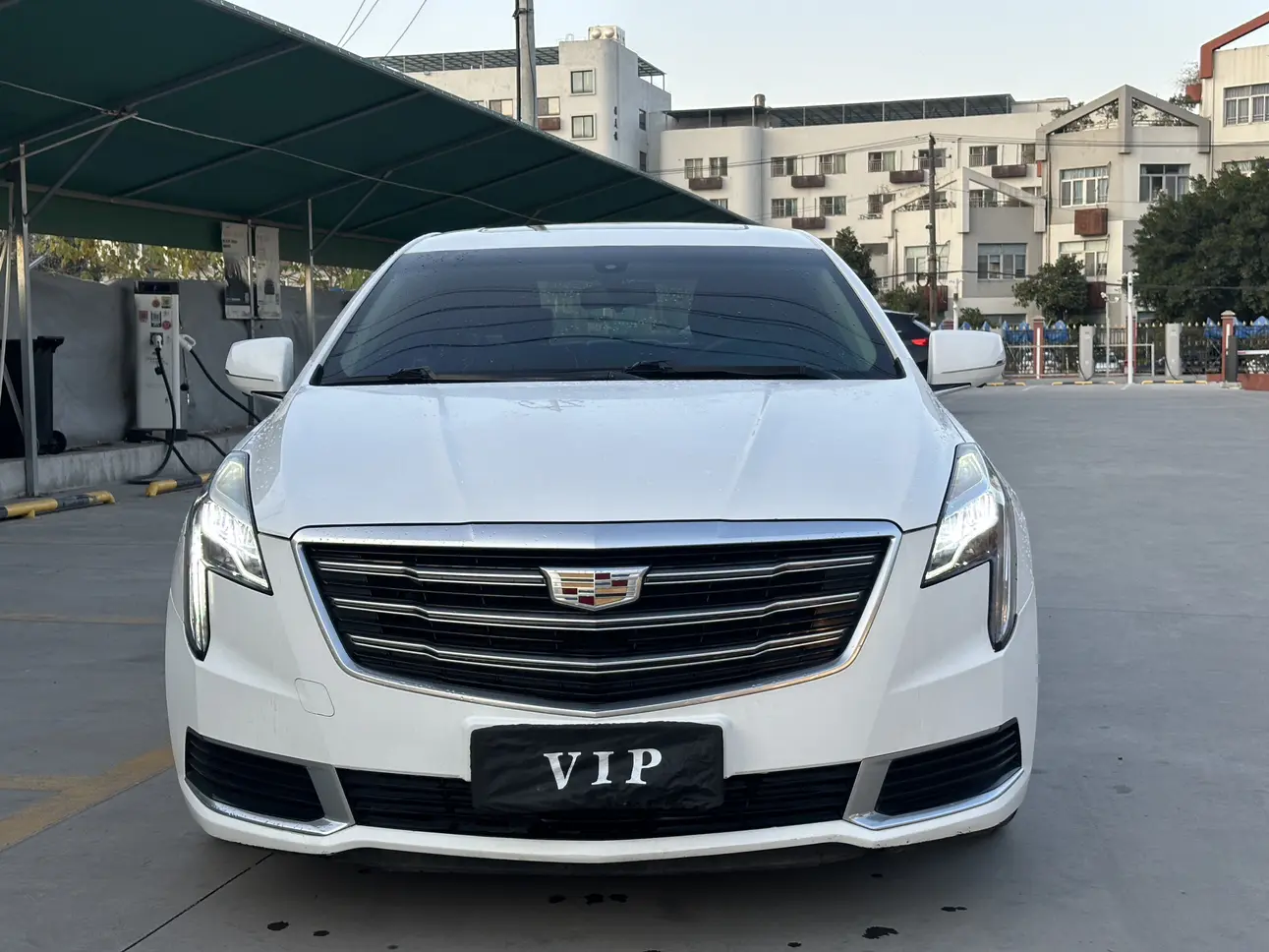 Cadillac XTS  из Китая