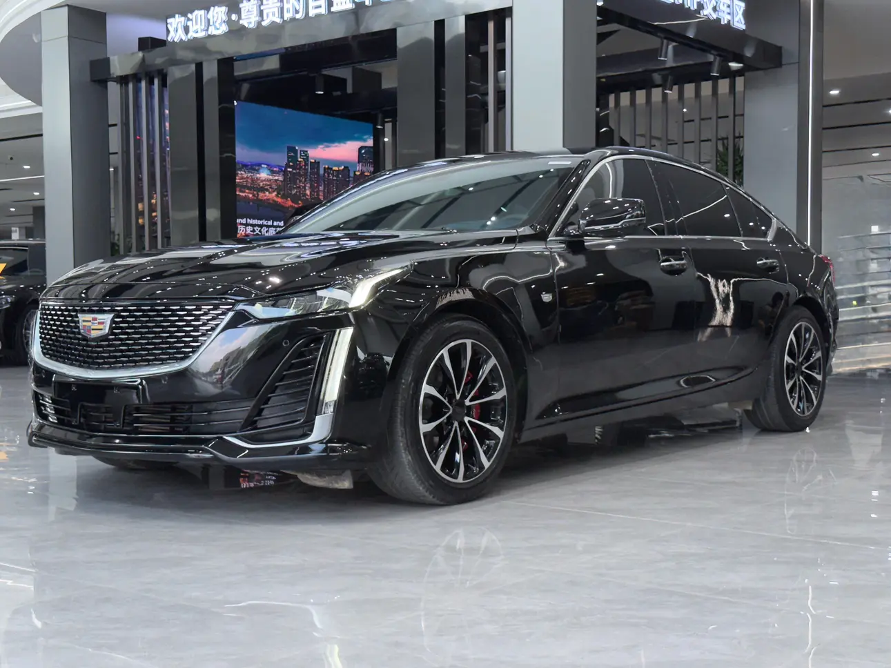 Cadillac CT5  из Китая