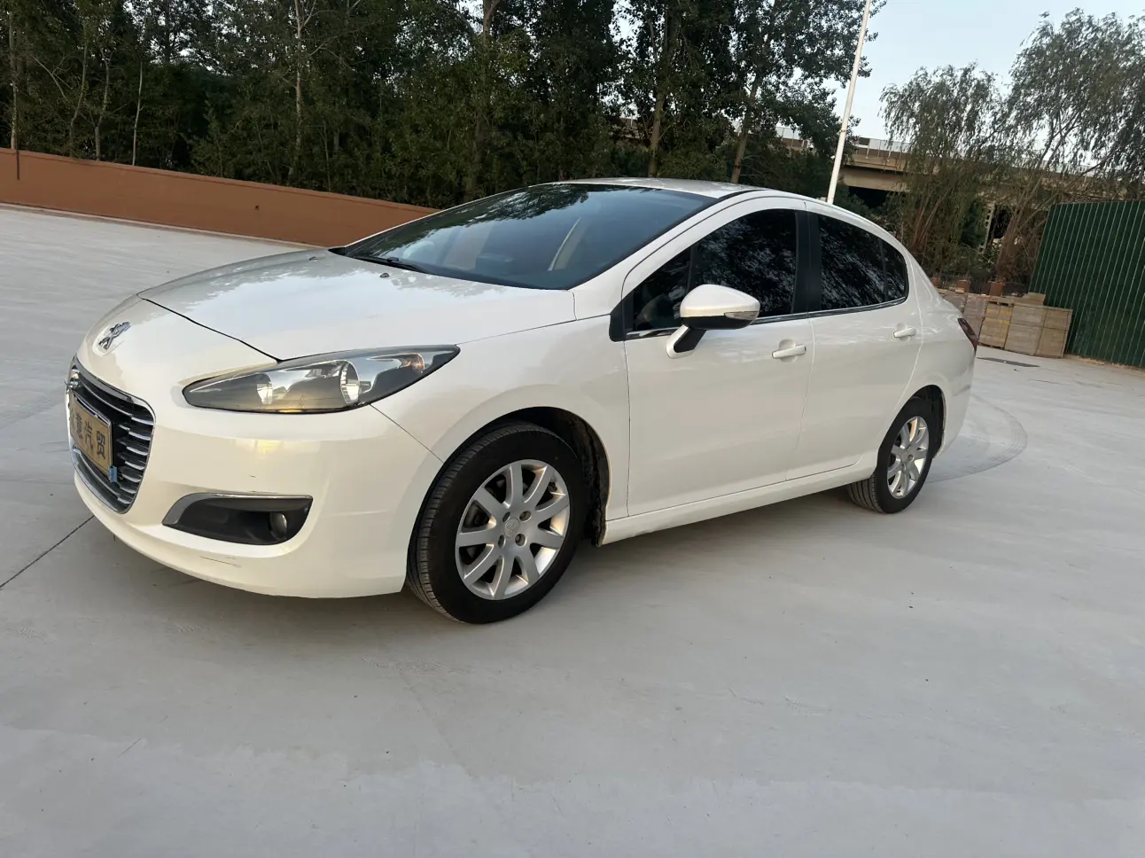 Peugeot 308  из Китая