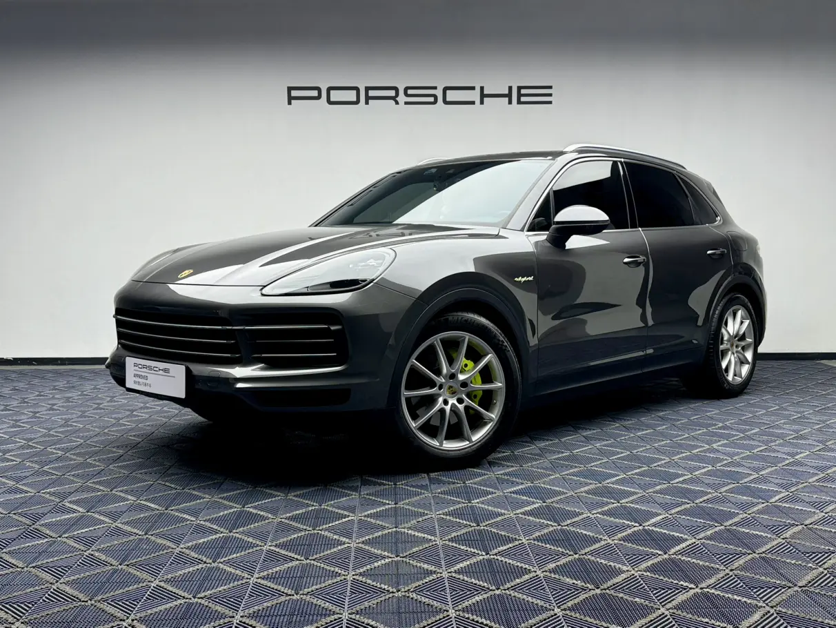Porsche Cayenne E-Hybrid  из Китая