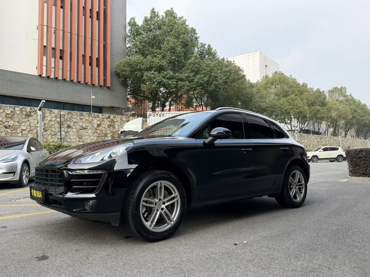 Porsche Macan  из Китая