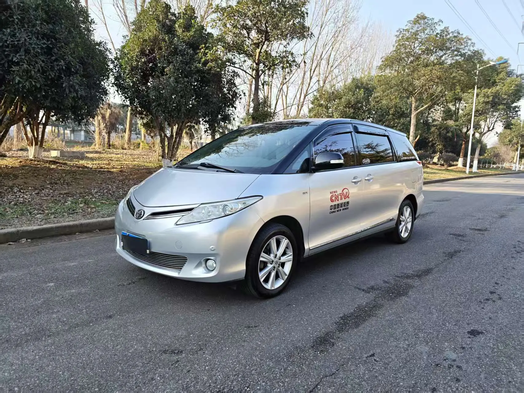 Toyota Previa  из Китая