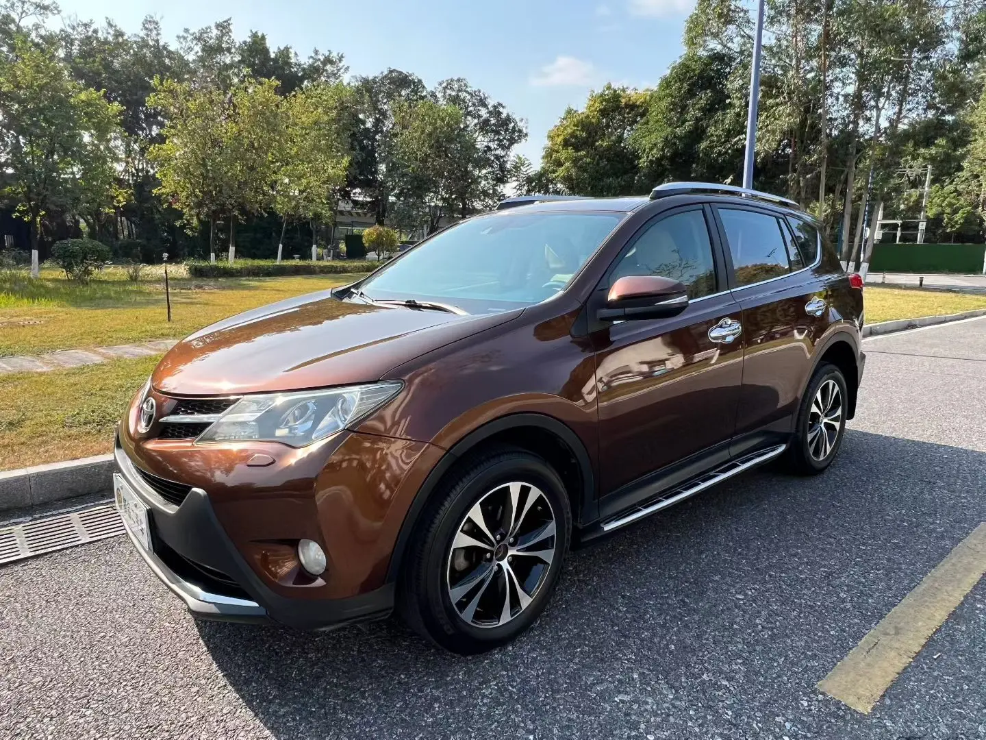 Toyota RAV4  из Китая